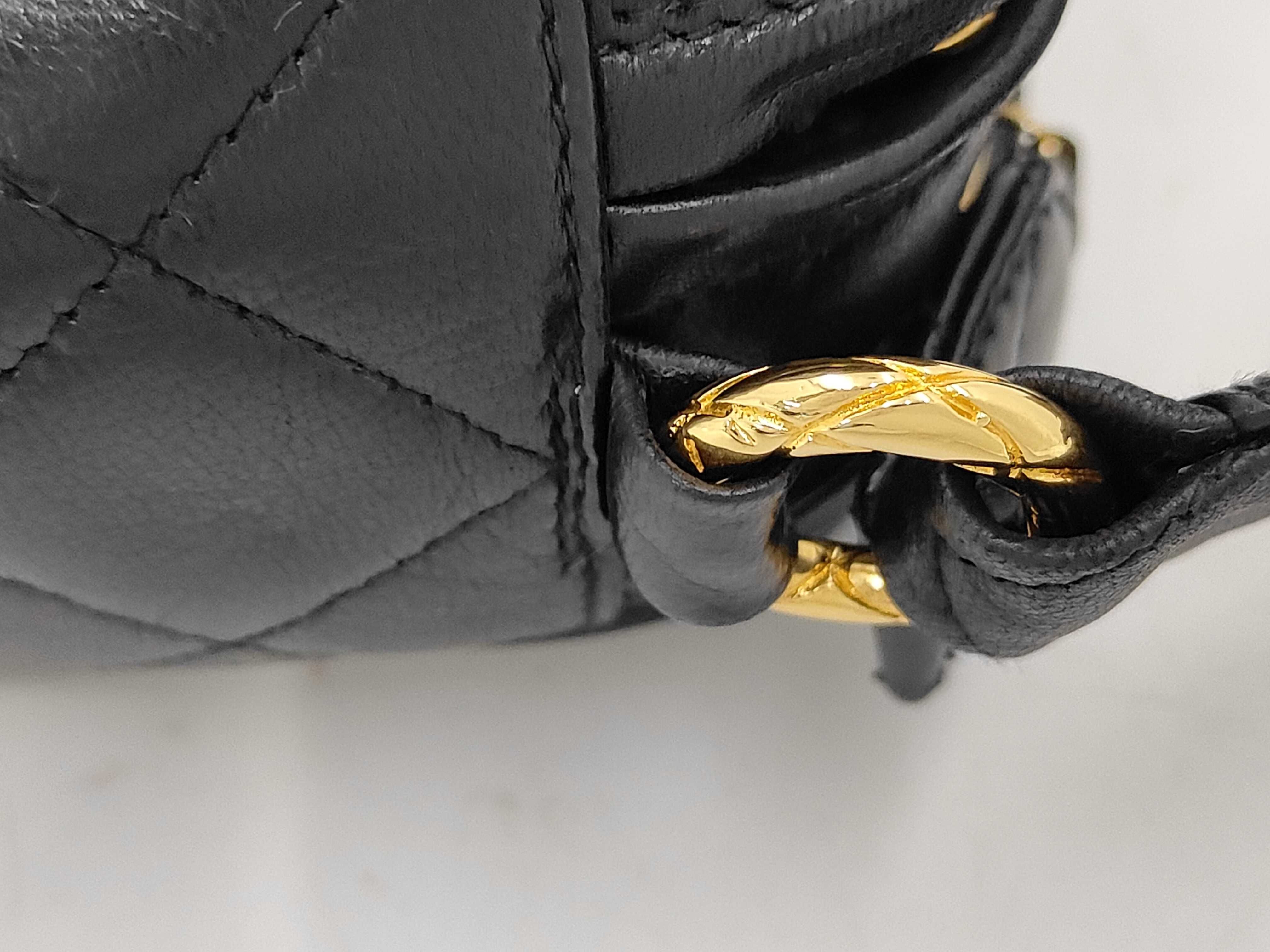 Matelassé Classic Small Camera Bag, Lambskin, Black, 2663874, Seal Boutique Seal, 18x13x7cm, Shoulder strap approx. 110cm, Bag — view 5