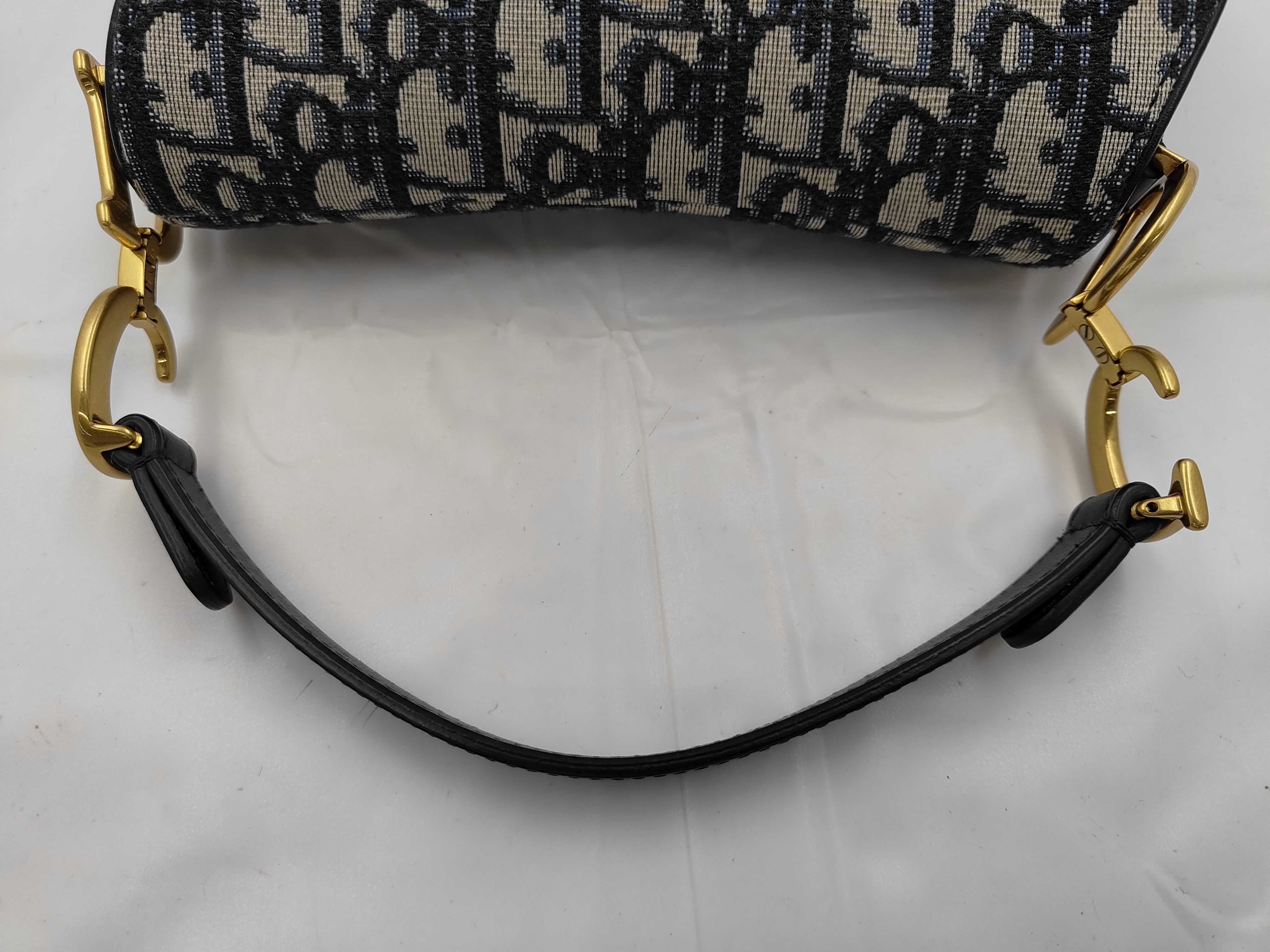 Saddle Bag Oblique Handbag — view 3