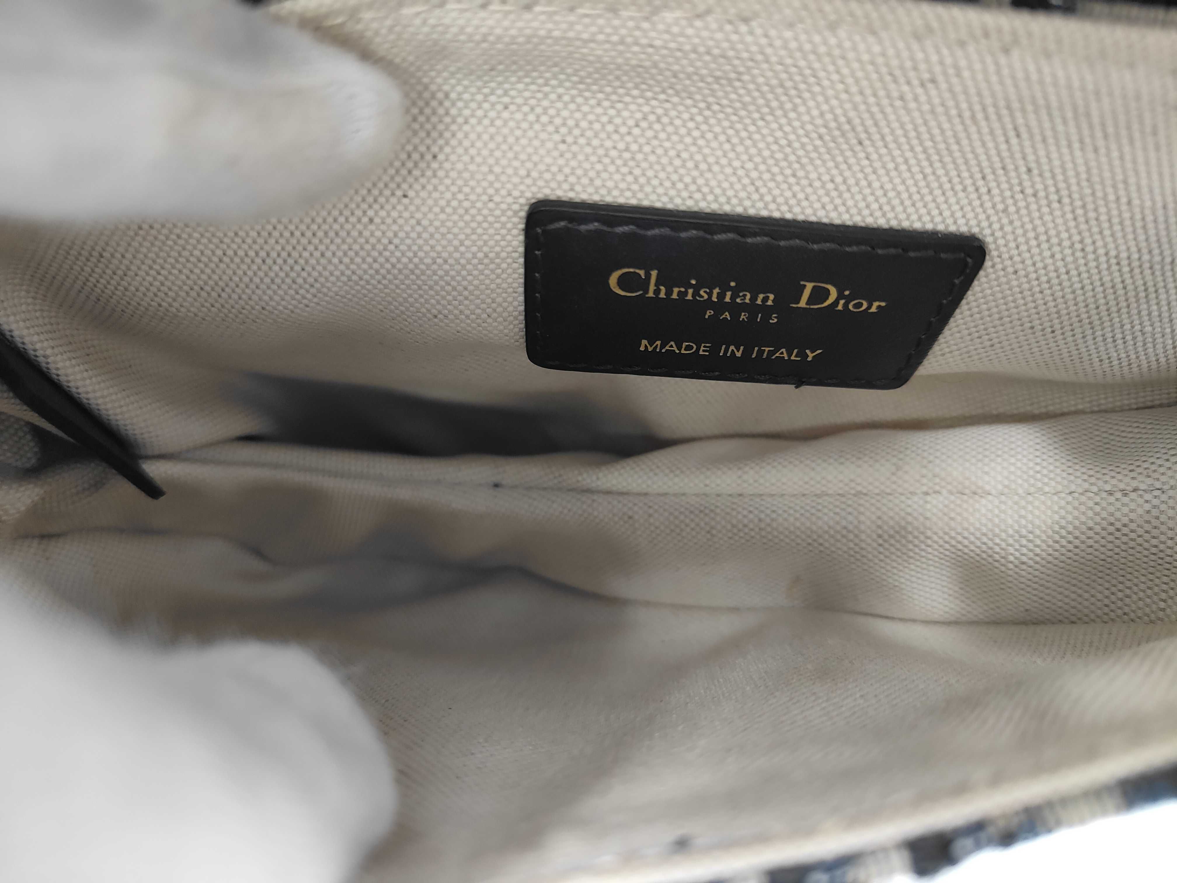 Saddle Bag Oblique Handbag — view 9