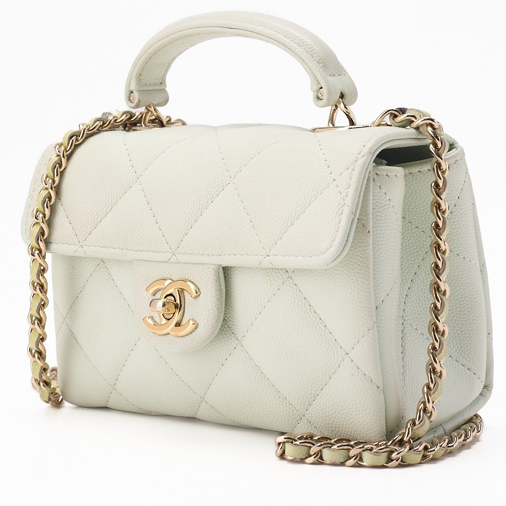Caviar leather matelassé 2-way handbag, green, gold hardware. — view 3