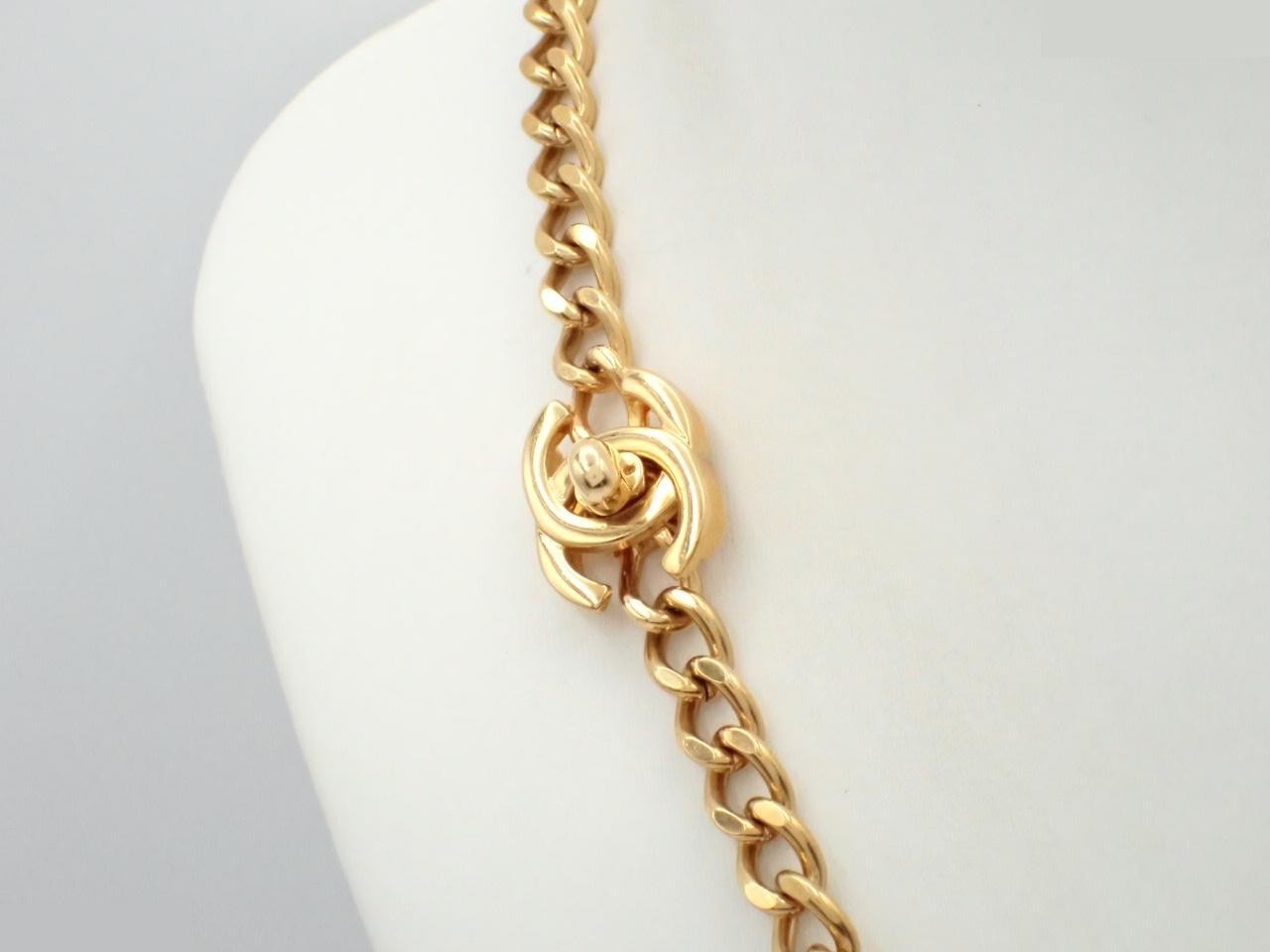 Vintage Classic Necklace, Coco Mark, Turnlock — view 2