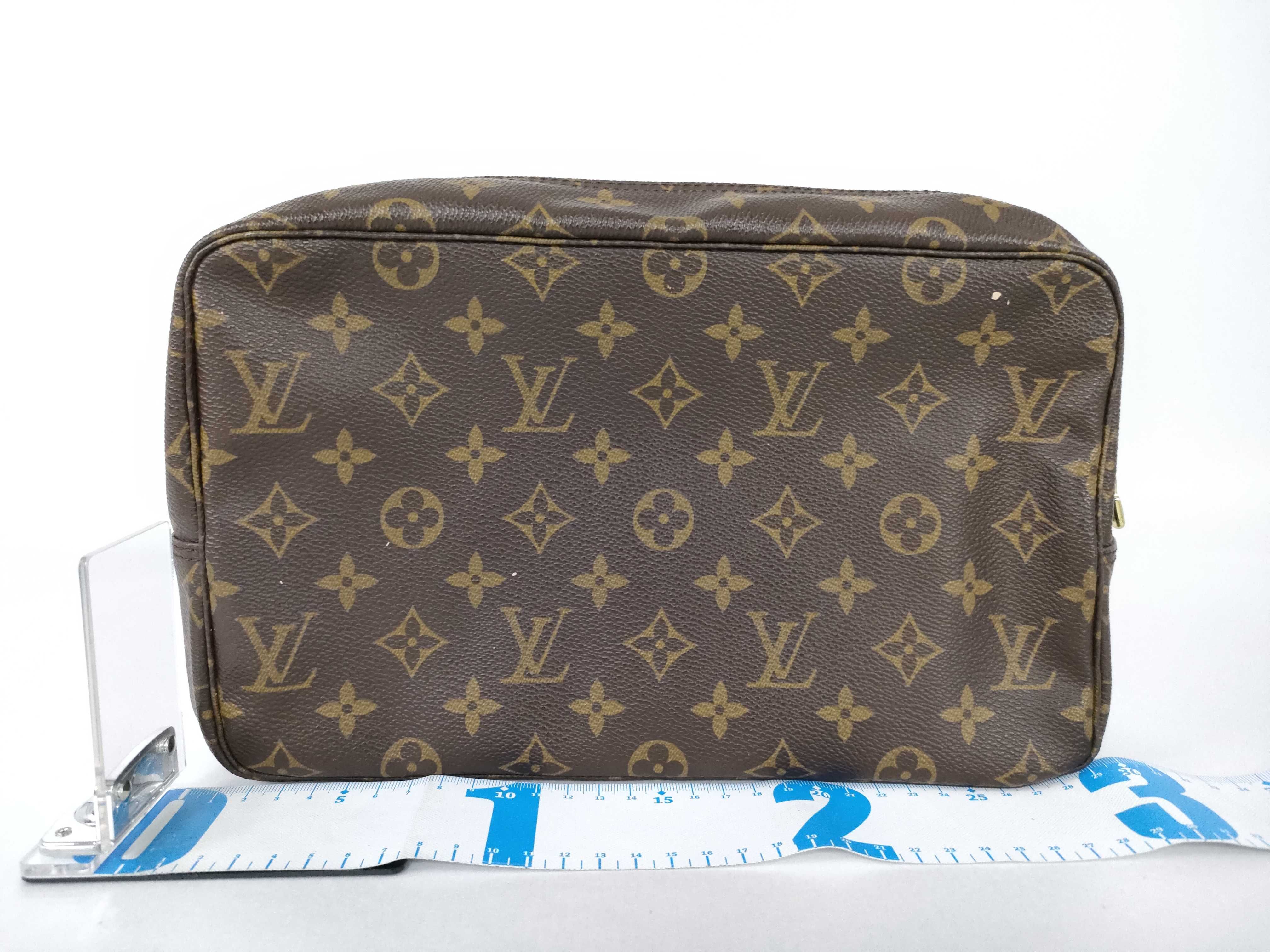 Monogram Louis Vuitton Monogram Trousses Toilette 28 M47522 Pouch — view 2