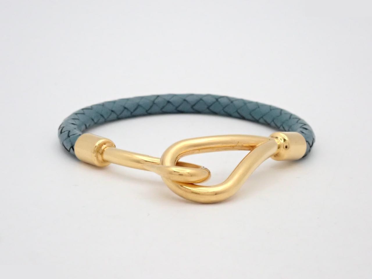 Leather, wrist circumference approximately 16 cm