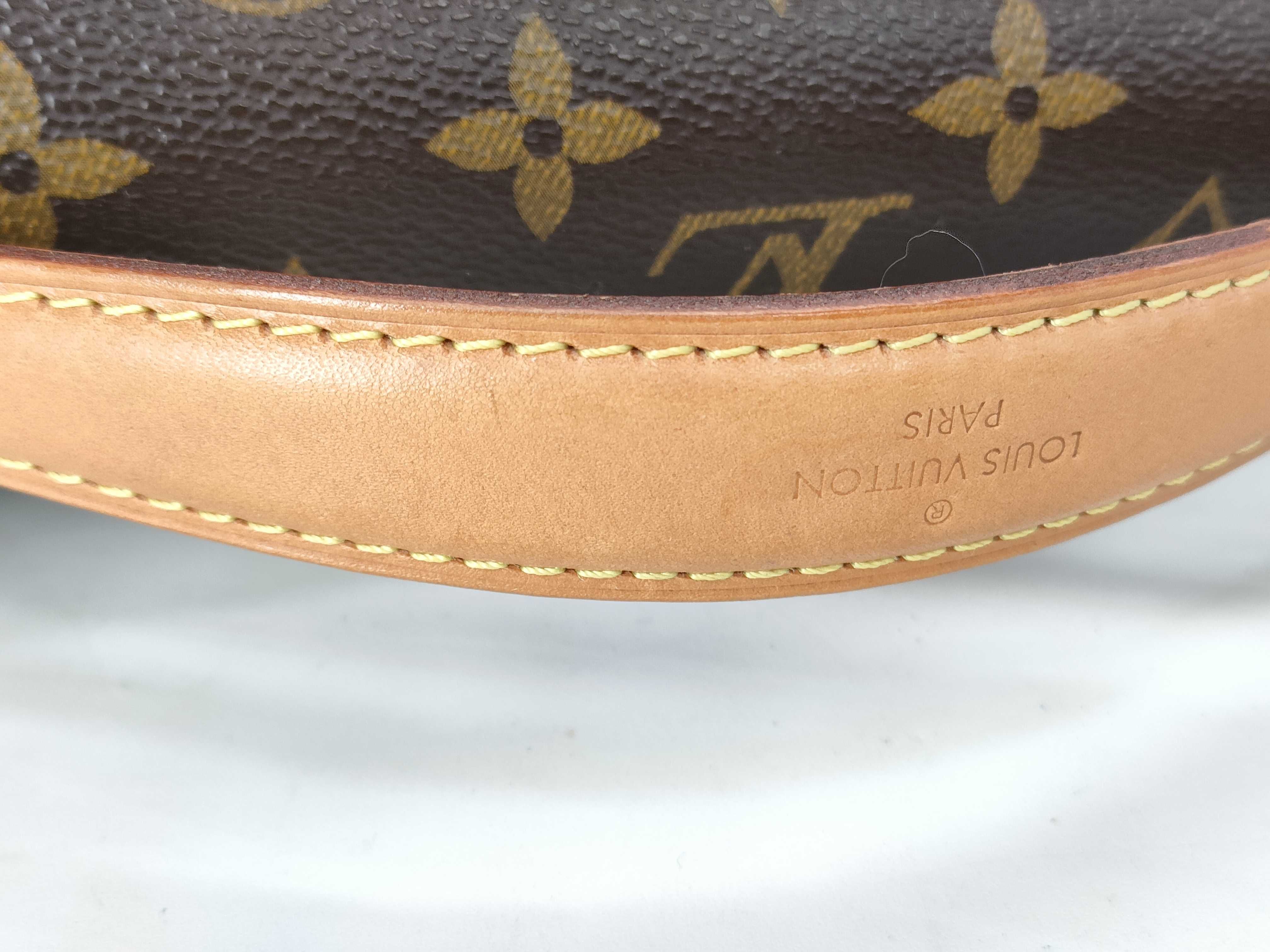 Monogram LV Monogram Messenger Shoulder Bag Handbag — view 4
