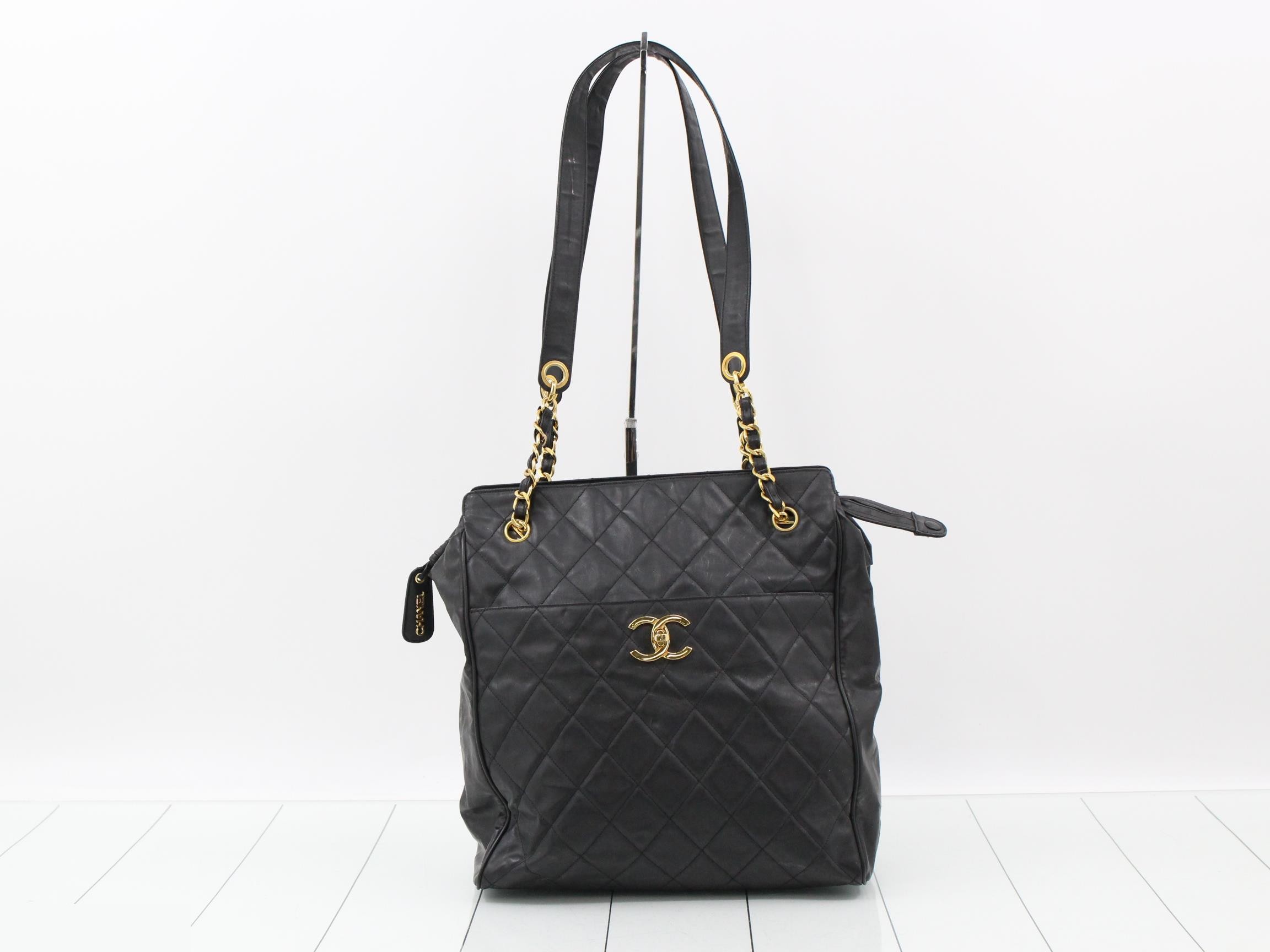Matelassé Chain Tote Bag, Black