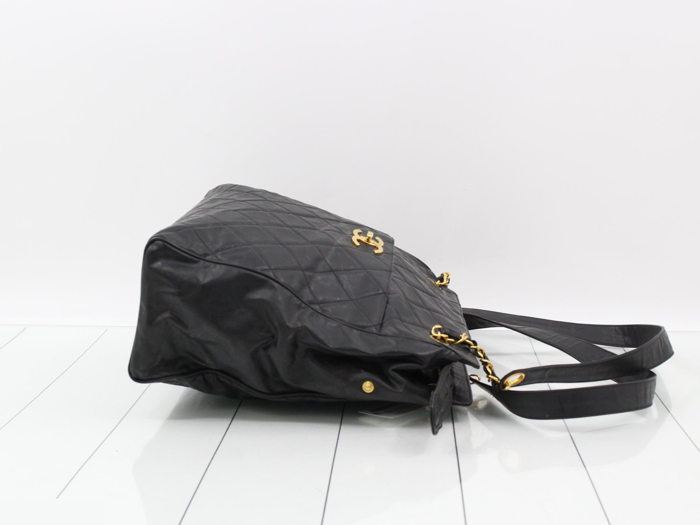 Matelassé Chain Tote Bag, Black — view 3