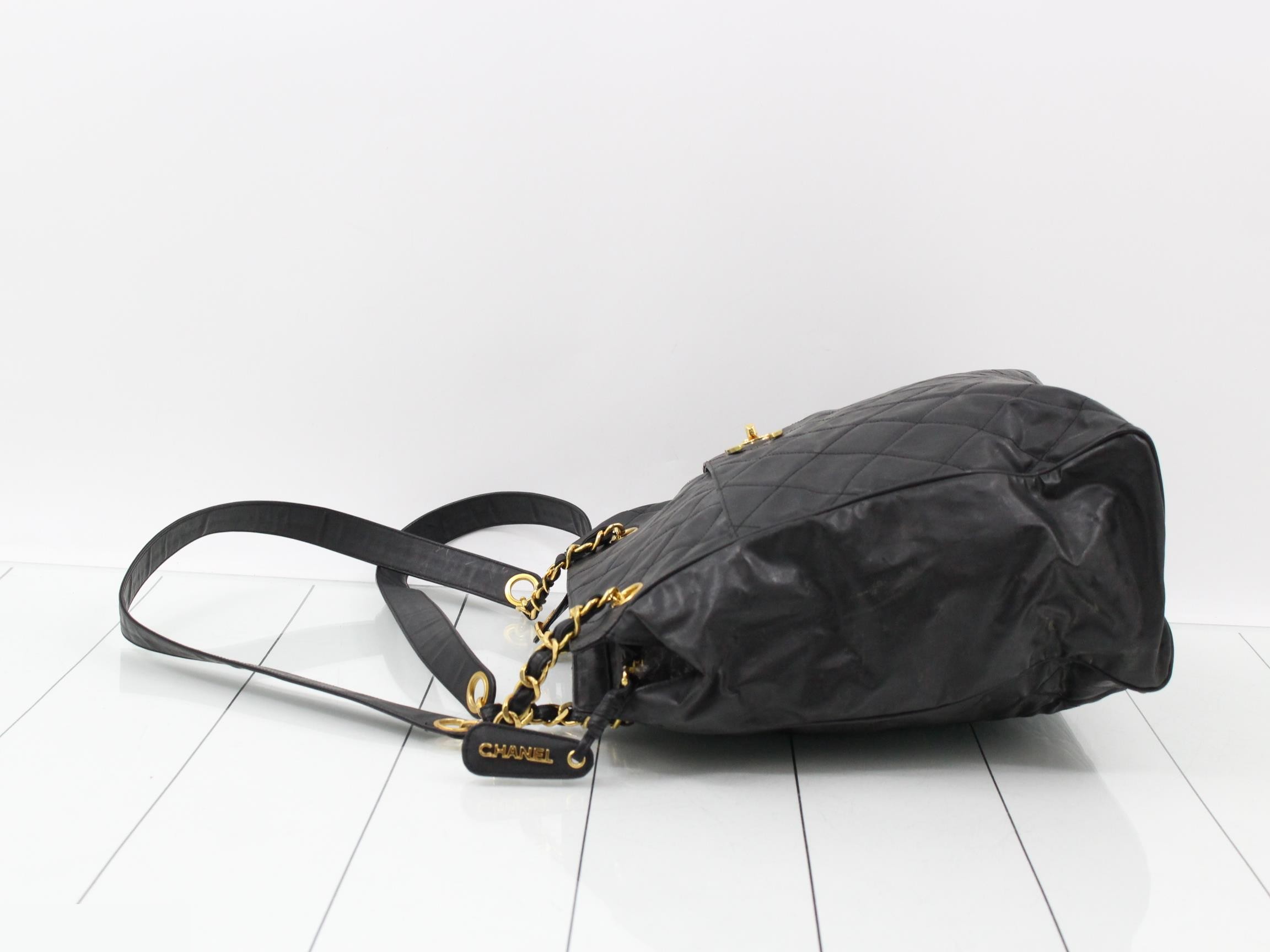 Matelassé Chain Tote Bag, Black — view 4