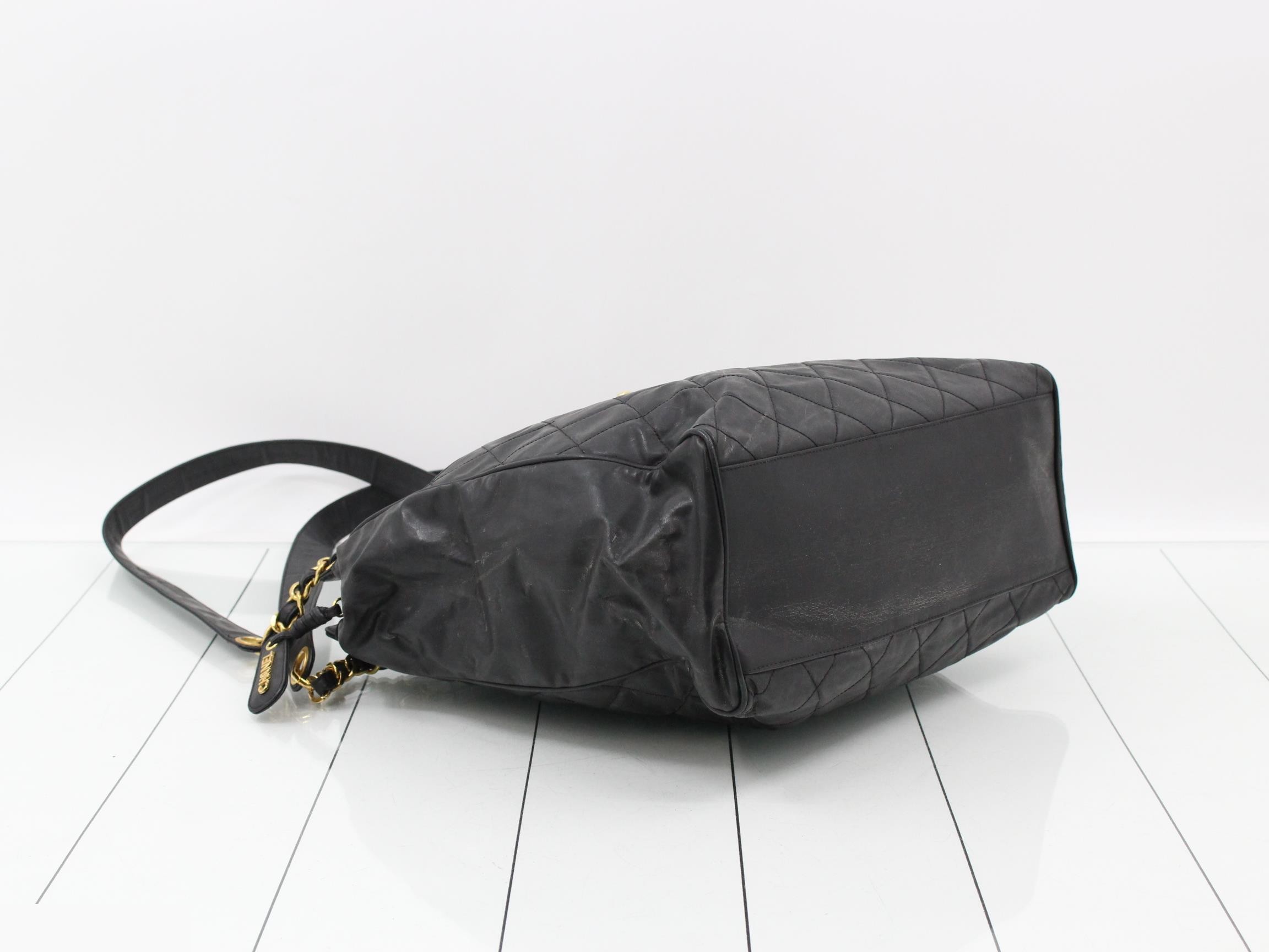 Matelassé Chain Tote Bag, Black — view 5