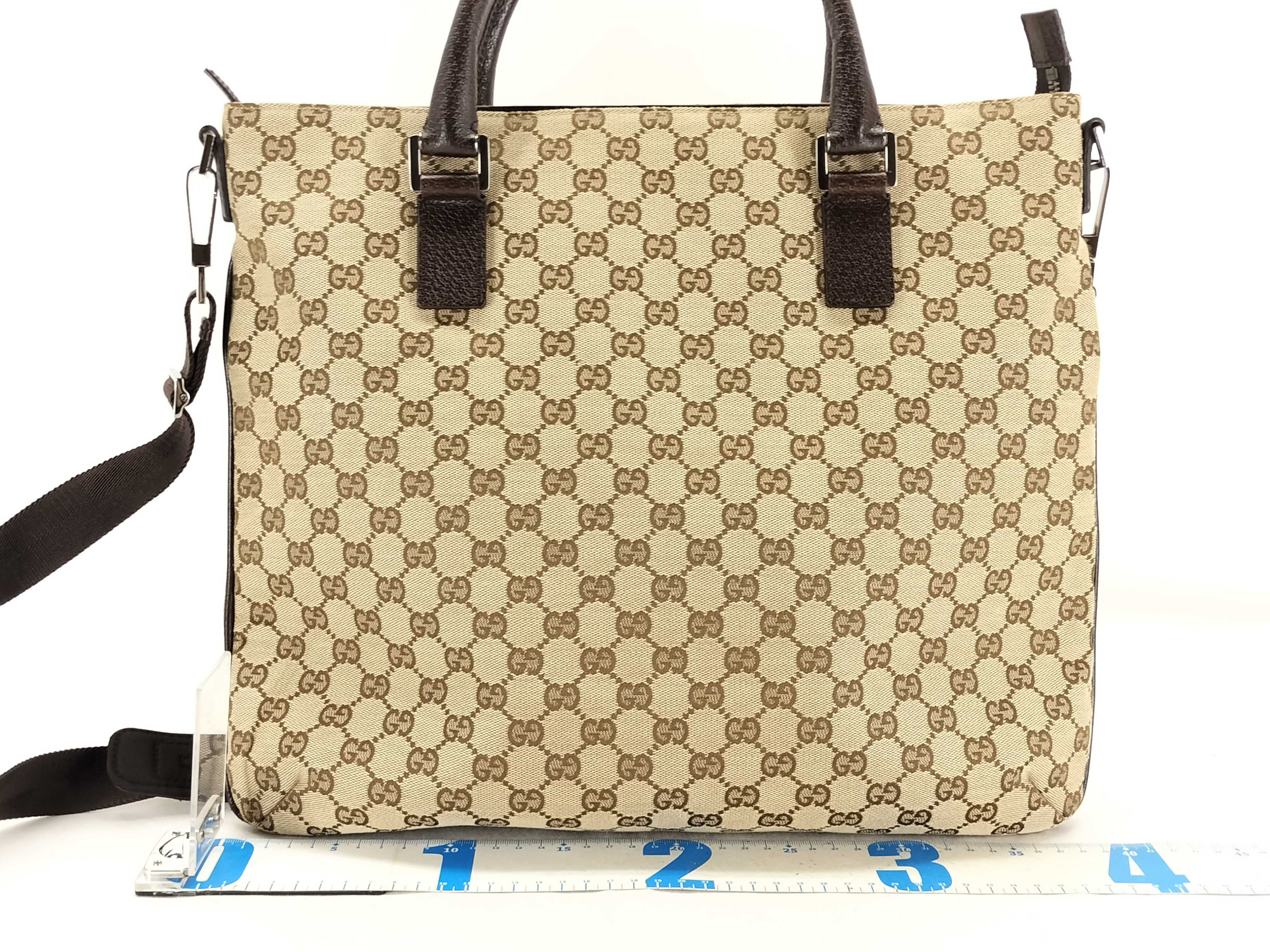 GG Canvas Gucci Tote Bag — view 2