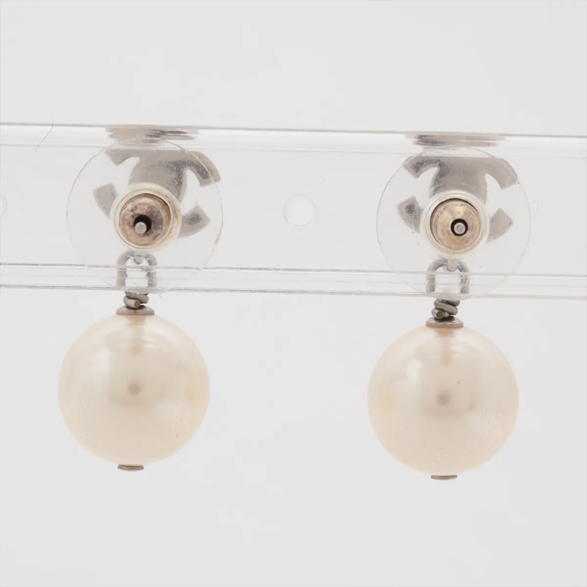 Coco Mark B22V Earrings (Pair) Metal x Rhinestone x Faux Pearl Silver — view 2