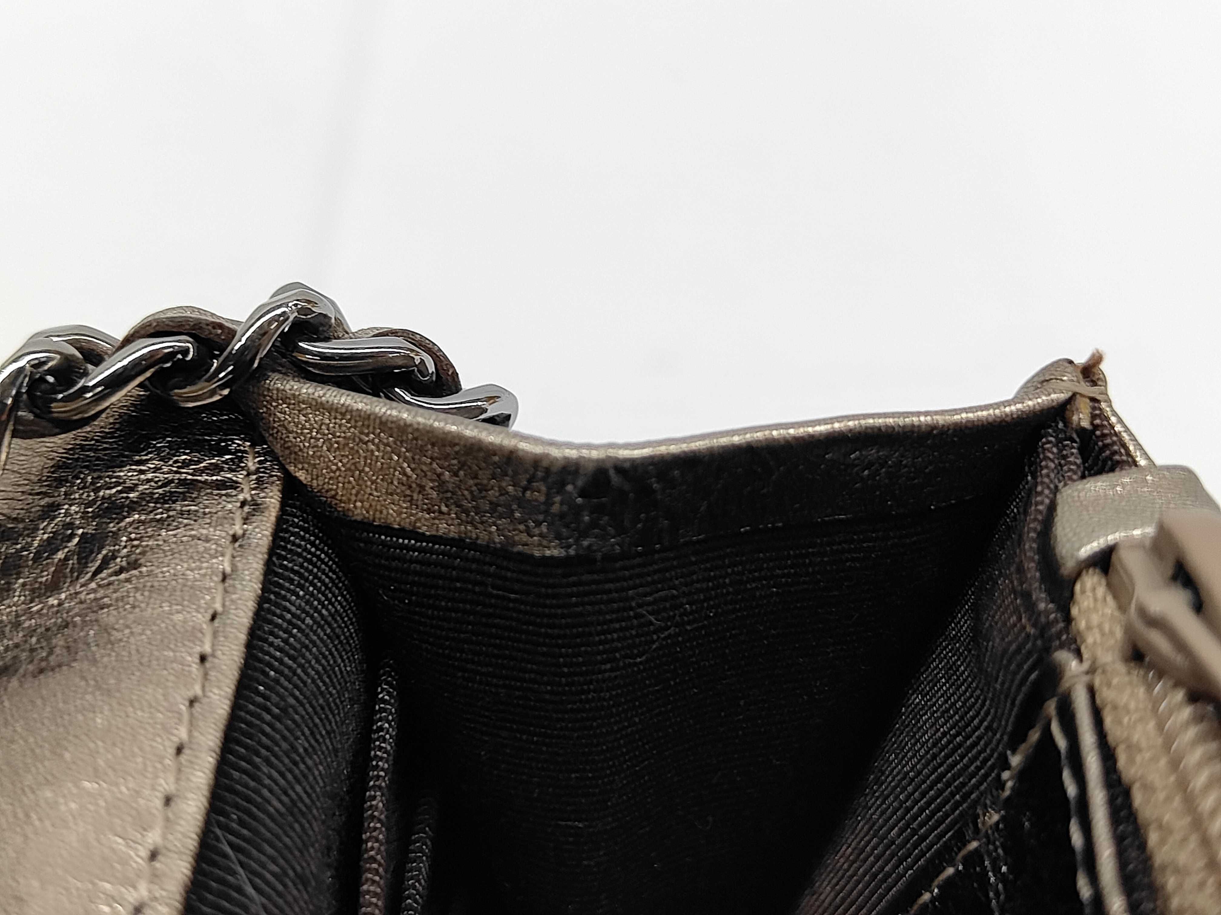 Chain Wallet 2.55 Reissue Metallic Gold Shoulder Bag — view 8
