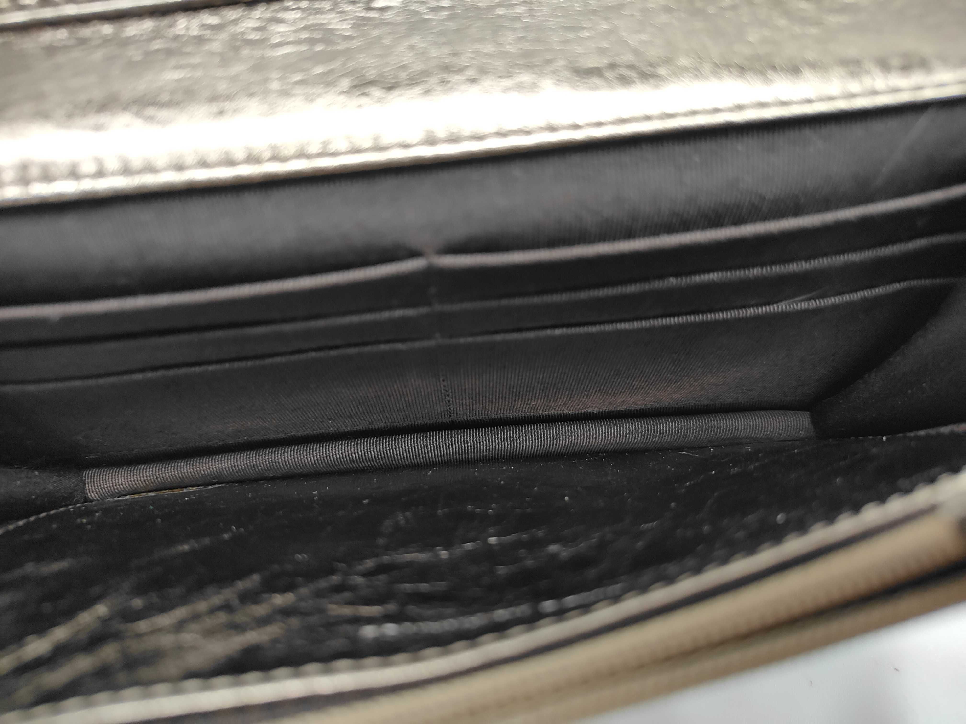 Chain Wallet 2.55 Reissue Metallic Gold Shoulder Bag — view 9