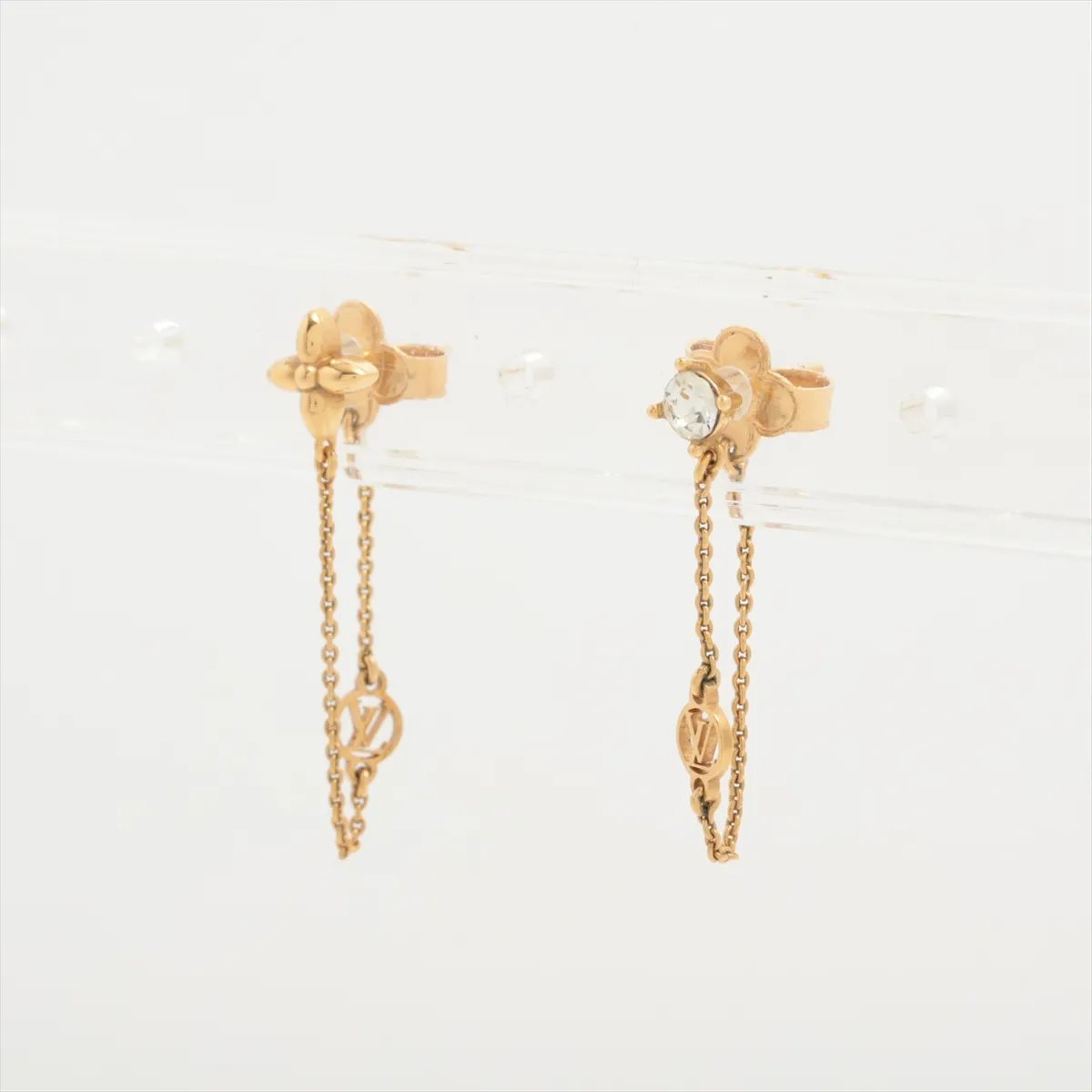 M00390 Petite Louis Earrings LE3274 Earrings (Pair) GP Gold — view 3