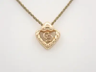necklace, chain approximately 42cm