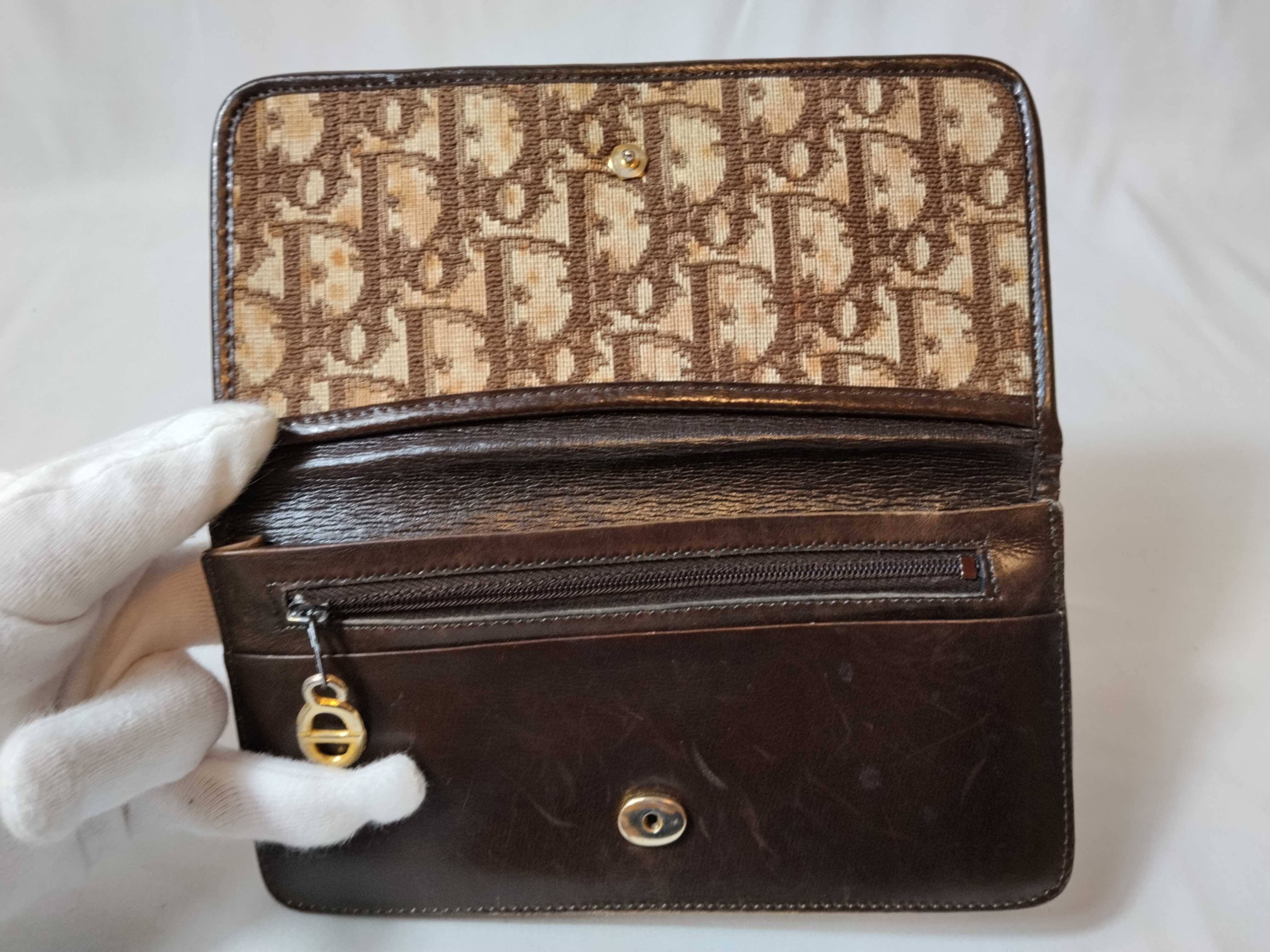 Trotter Long Wallet with CD Hardware — view 12