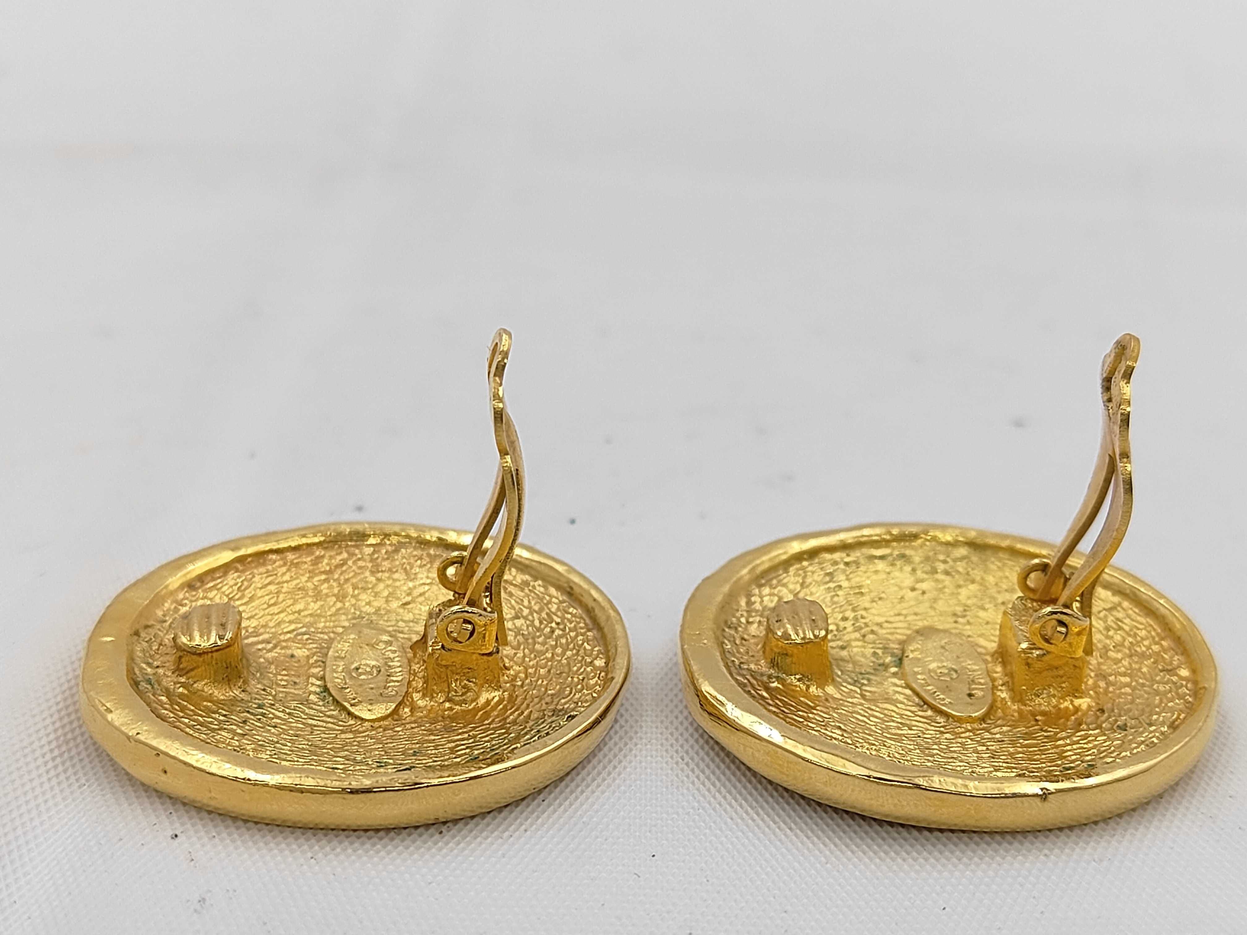 earrings — view 4