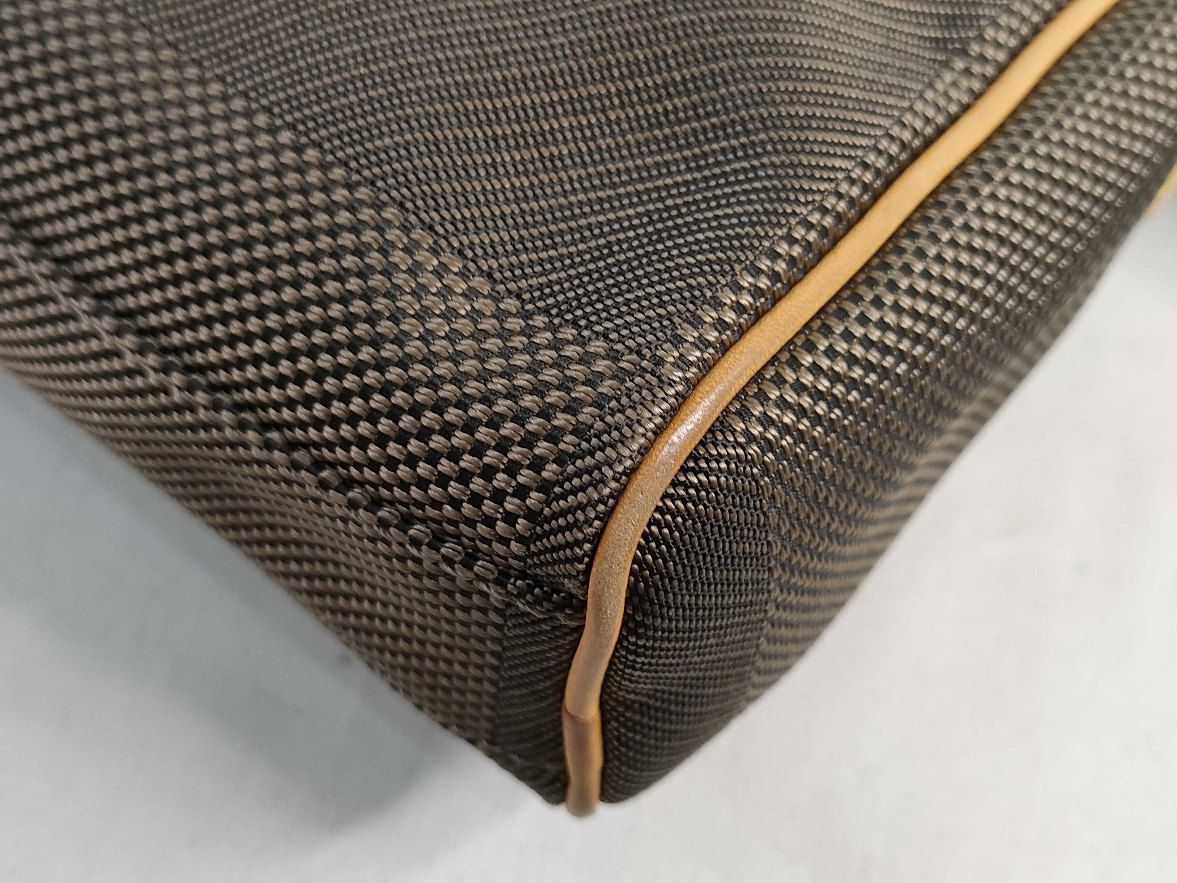 Damier Geant — view 6