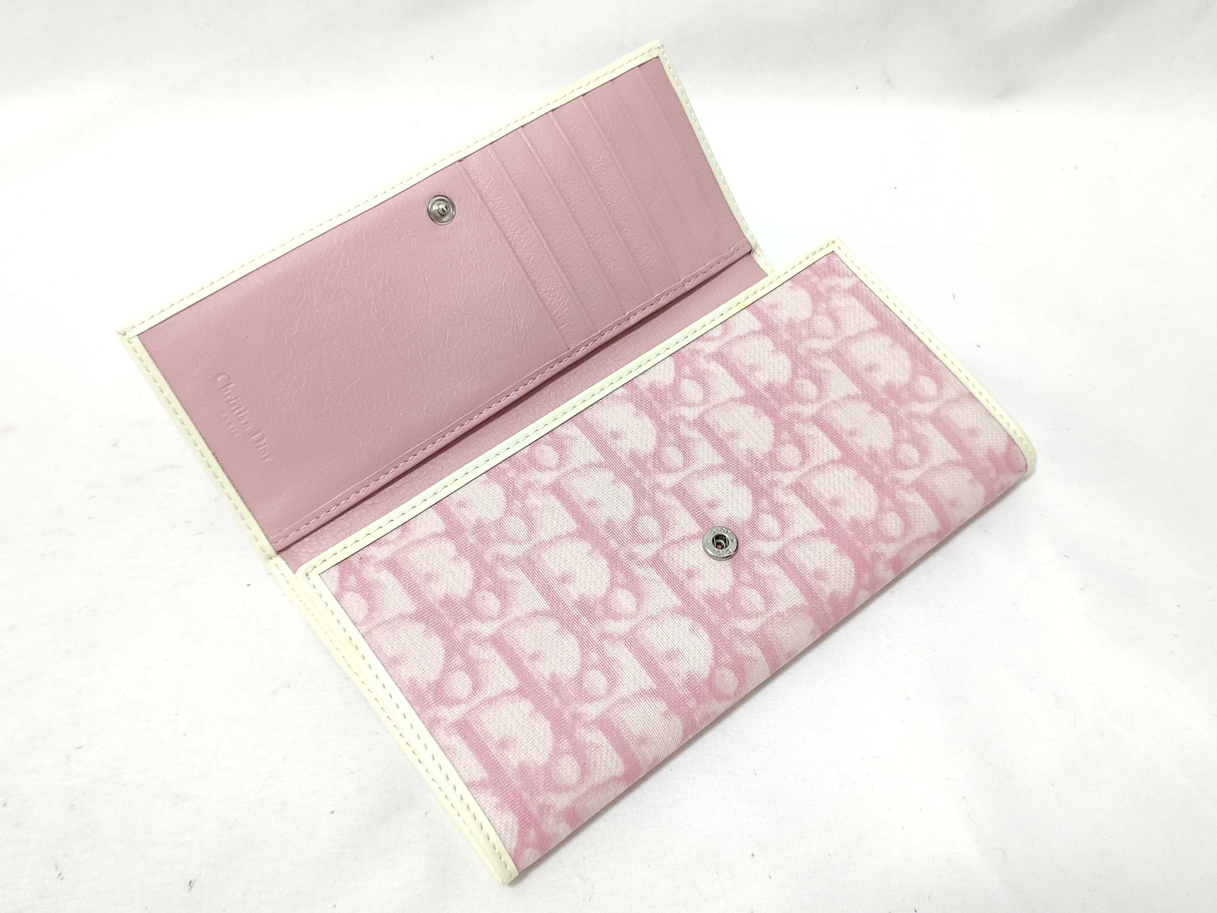 Trotter Long Wallet, Number Pink — view 11
