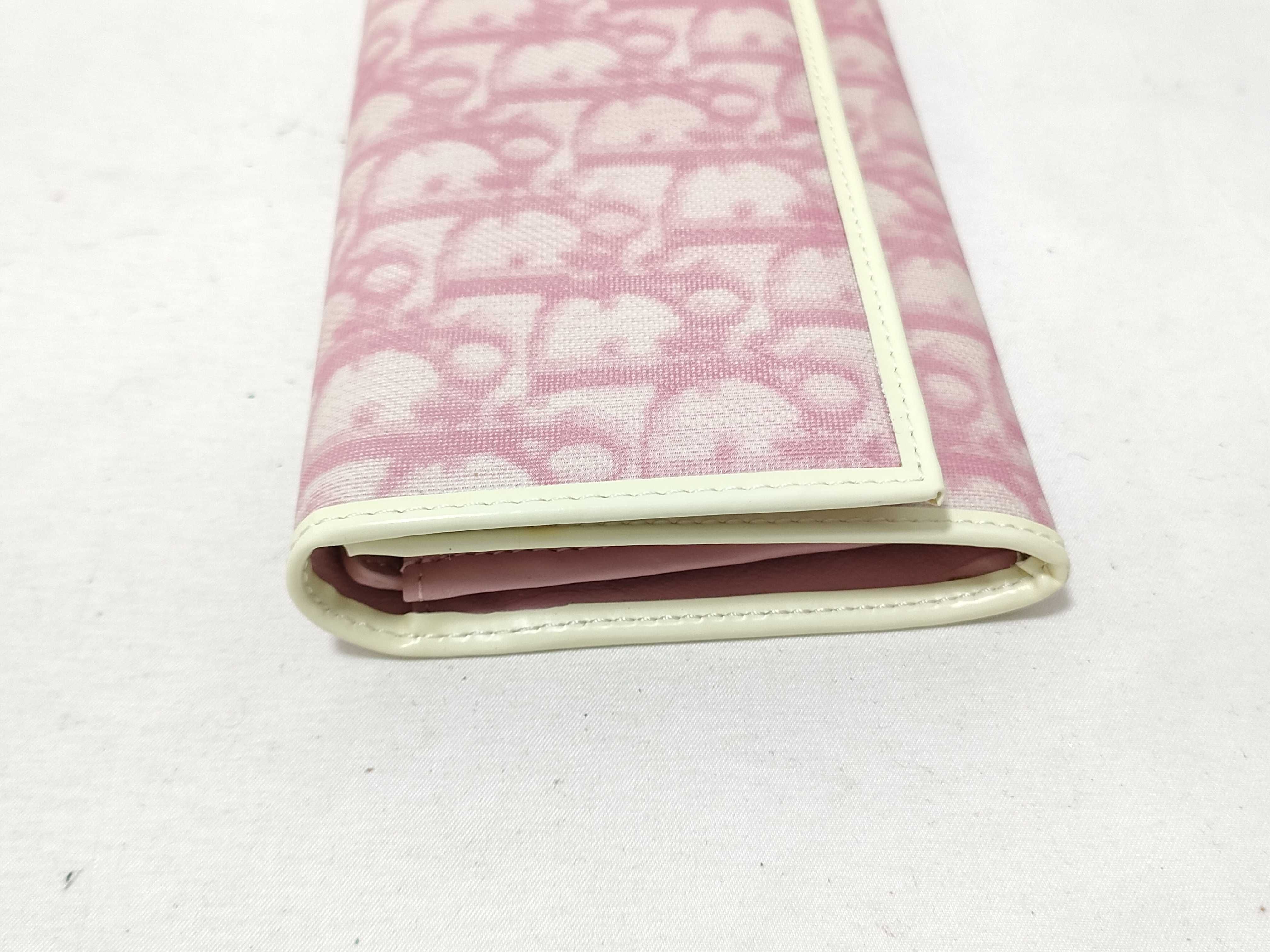 Trotter Long Wallet, Number Pink — view 5