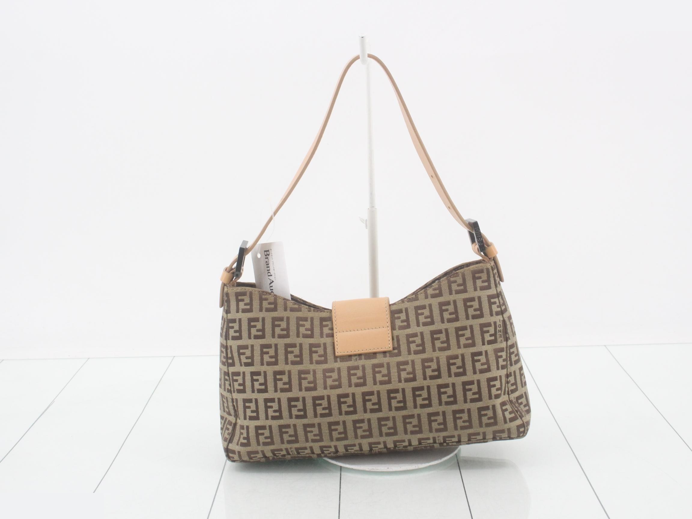Zucchino Shoulder Bag, Leather, Beige — view 2