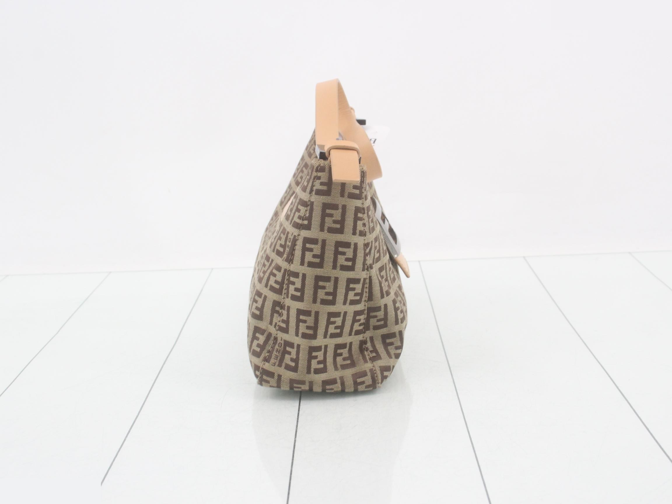 Zucchino Shoulder Bag, Leather, Beige — view 4