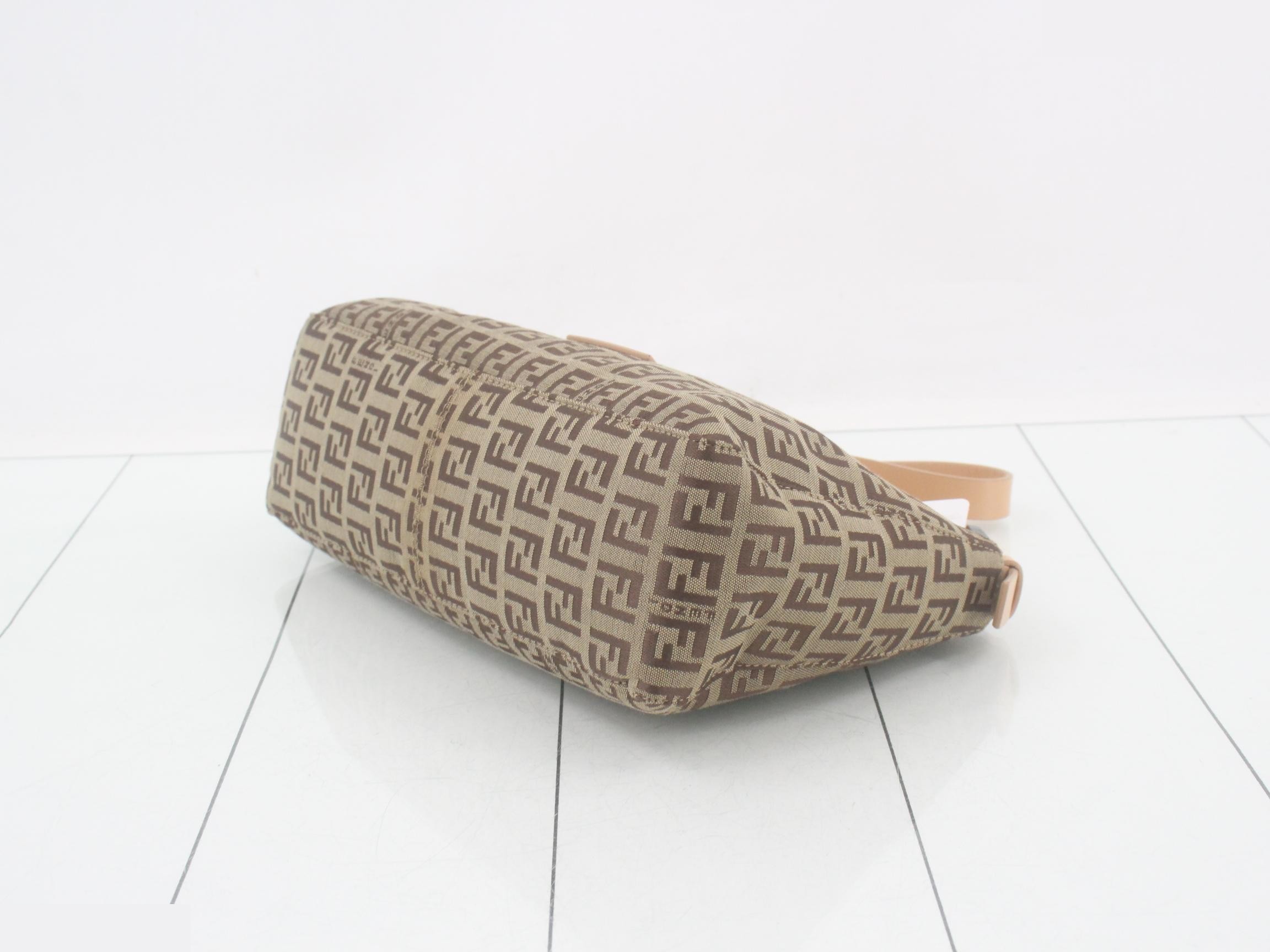 Zucchino Shoulder Bag, Leather, Beige — view 6