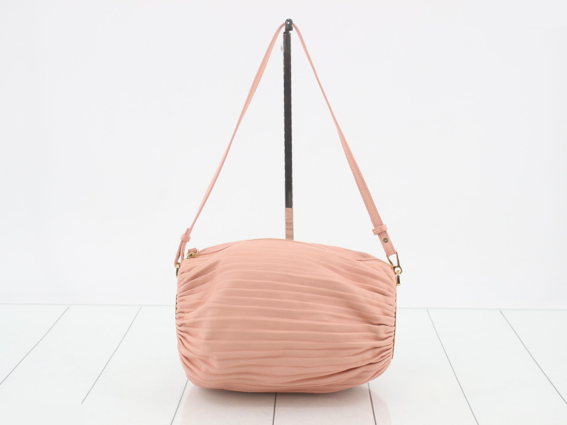 Leather bracelet pouch, pink