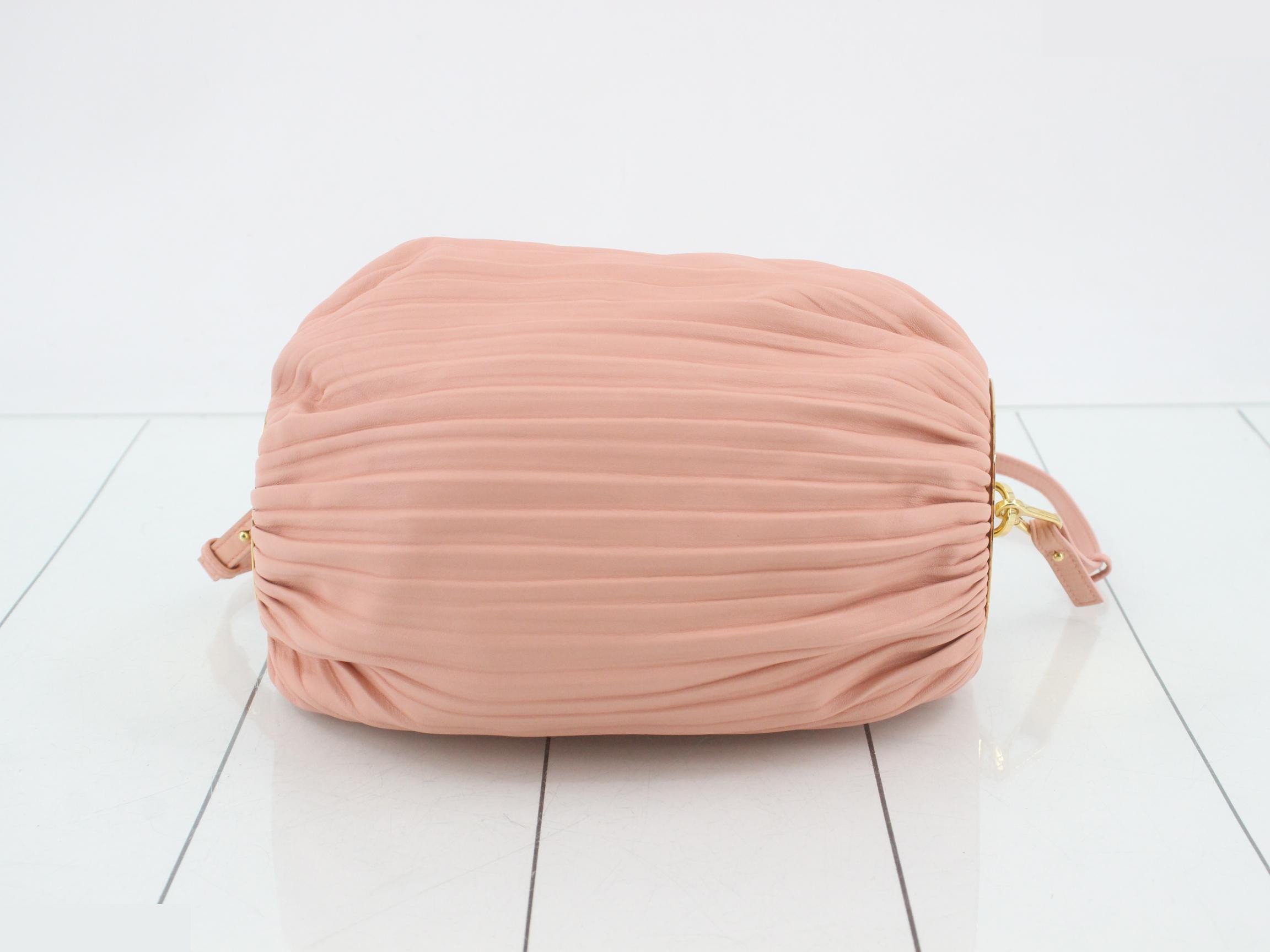 Leather bracelet pouch, pink — view 3
