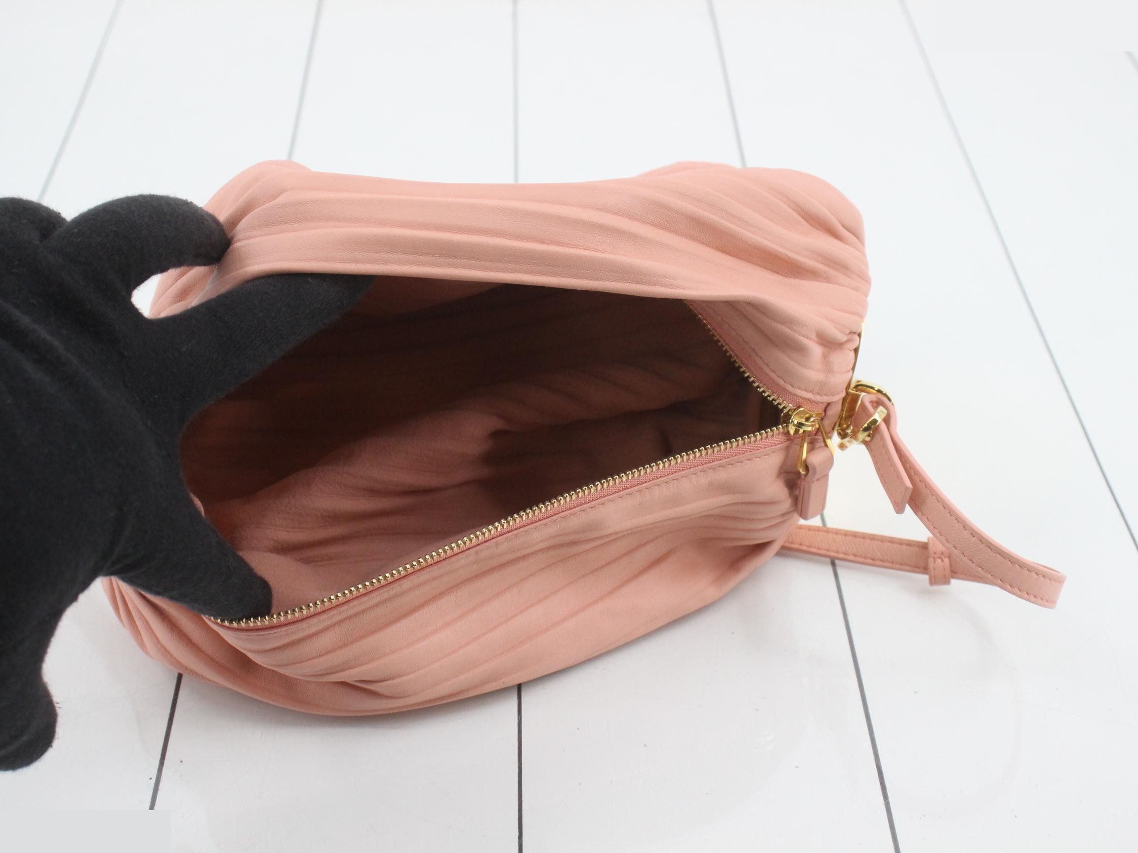 Leather bracelet pouch, pink — view 4