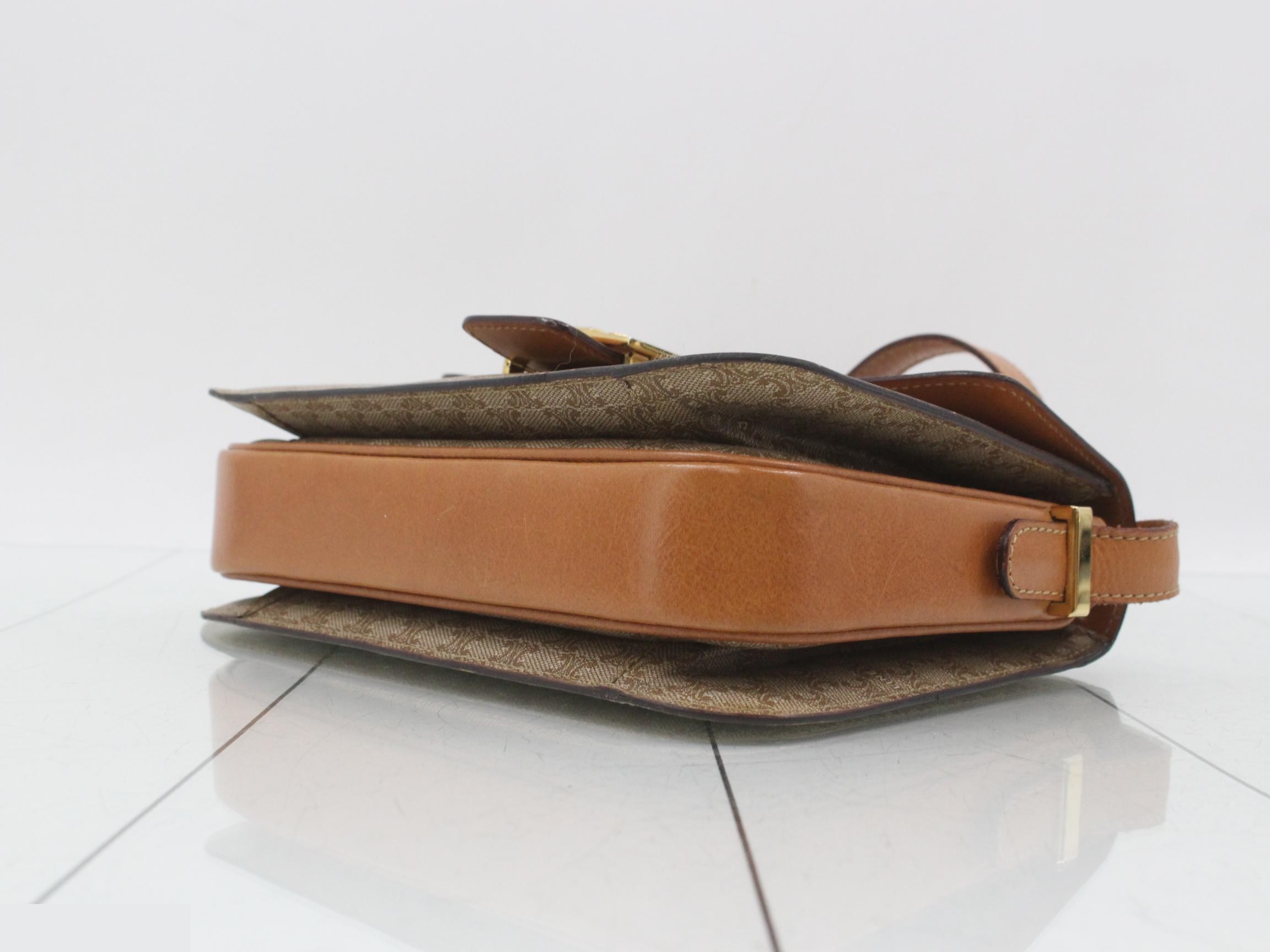 Macadam Carriage Hardware Shoulder Bag — view 6