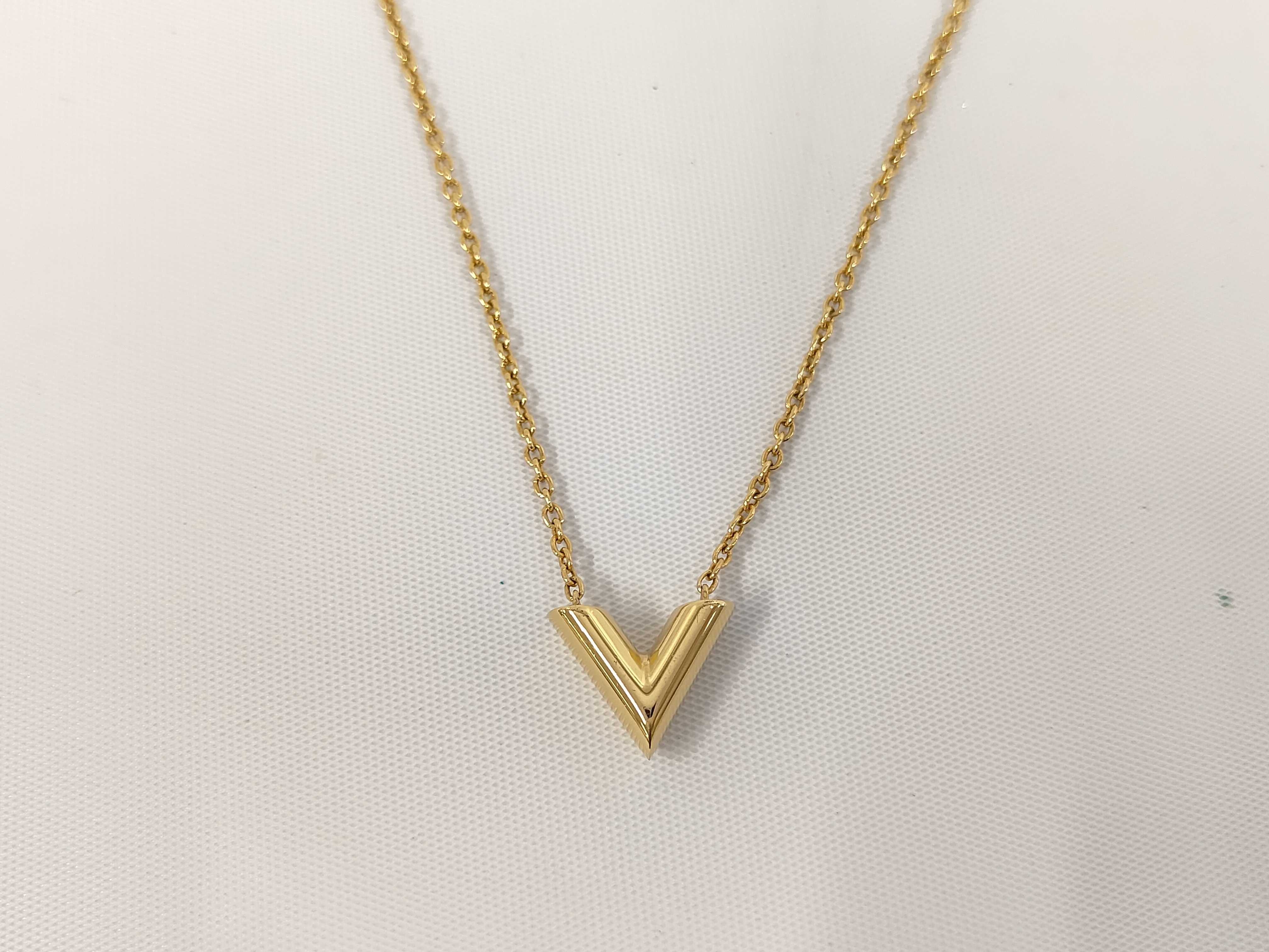 Essential V Necklace — view 2