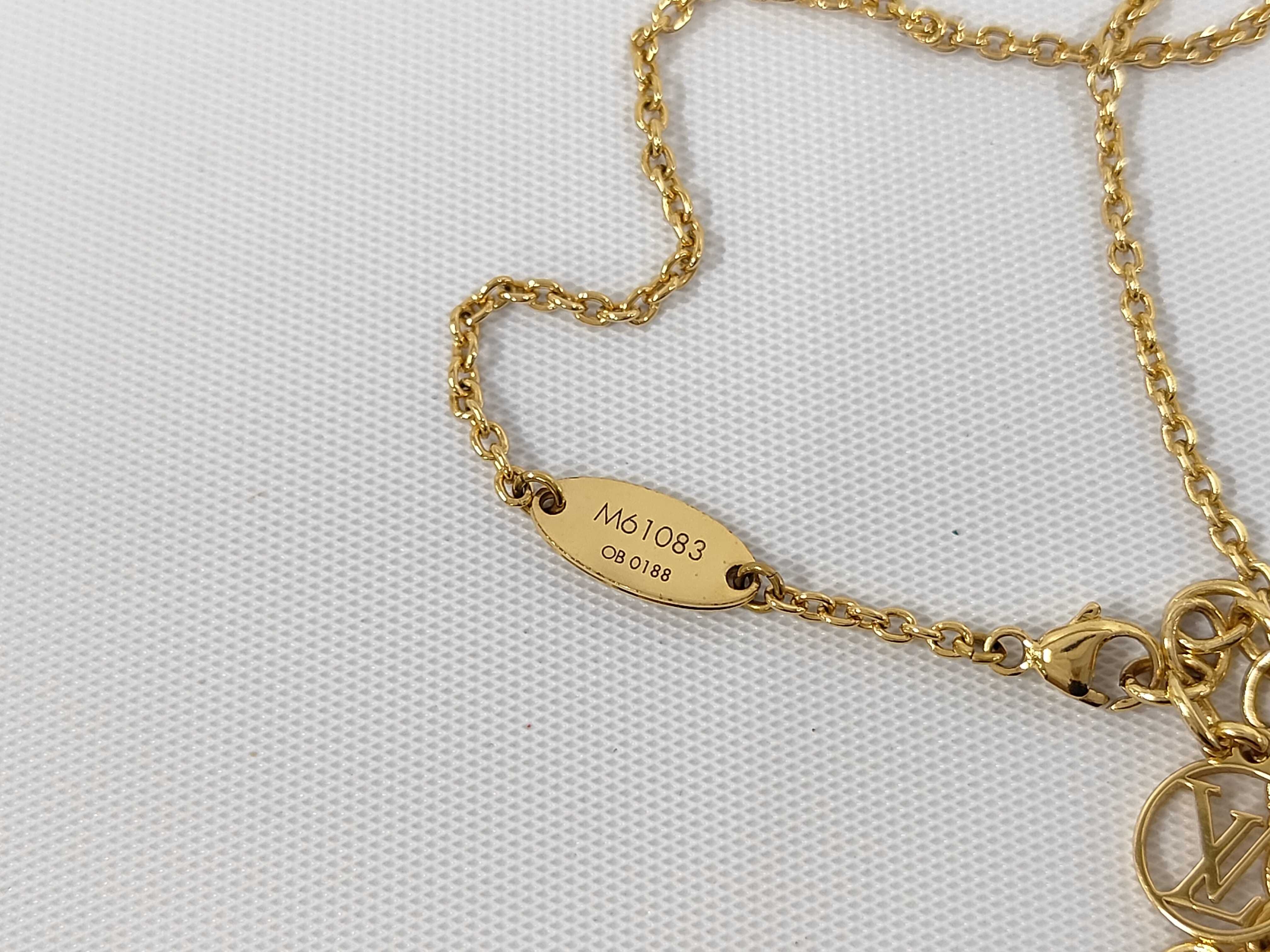 Essential V Necklace — view 5