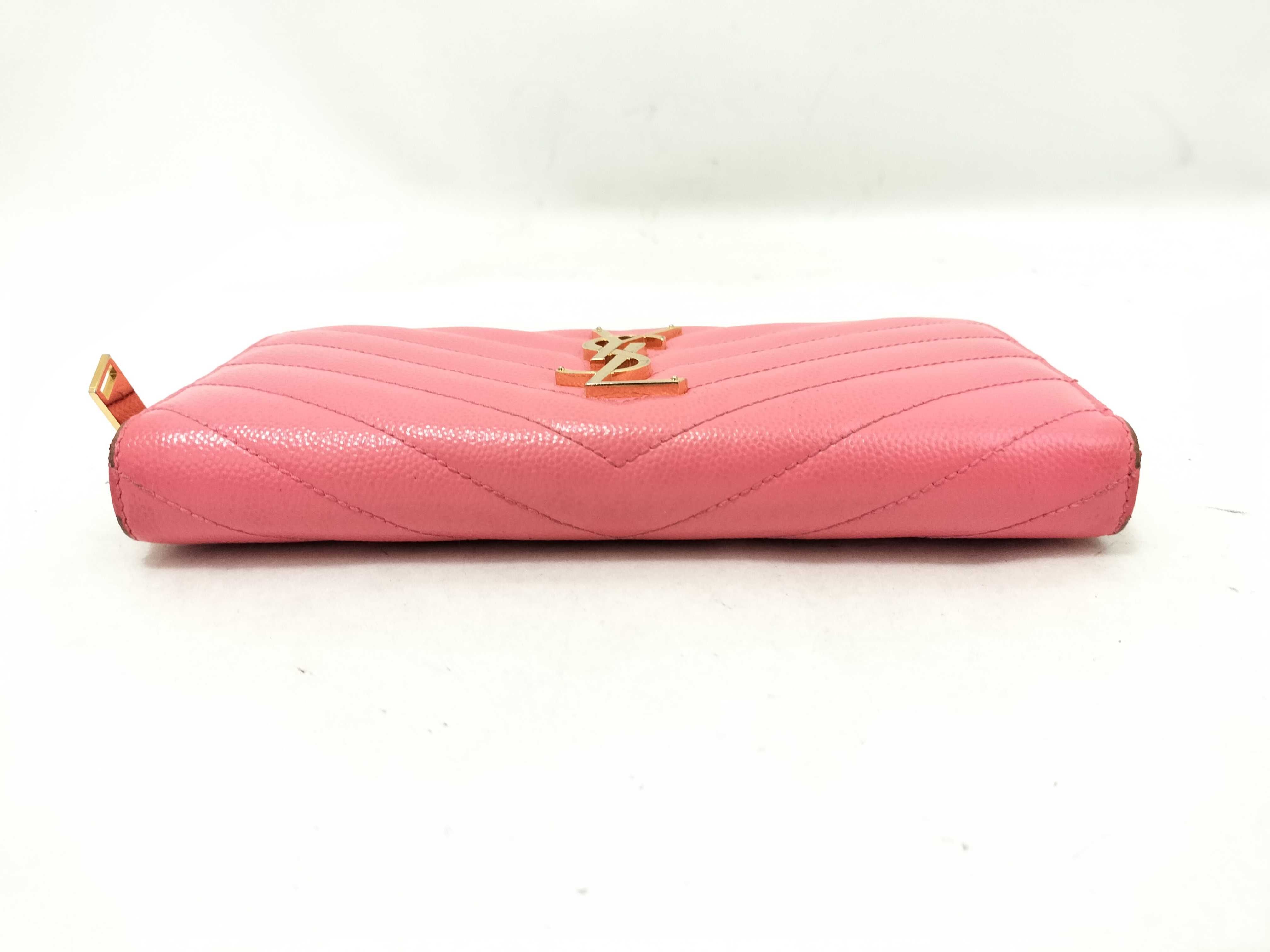 wallet — view 3