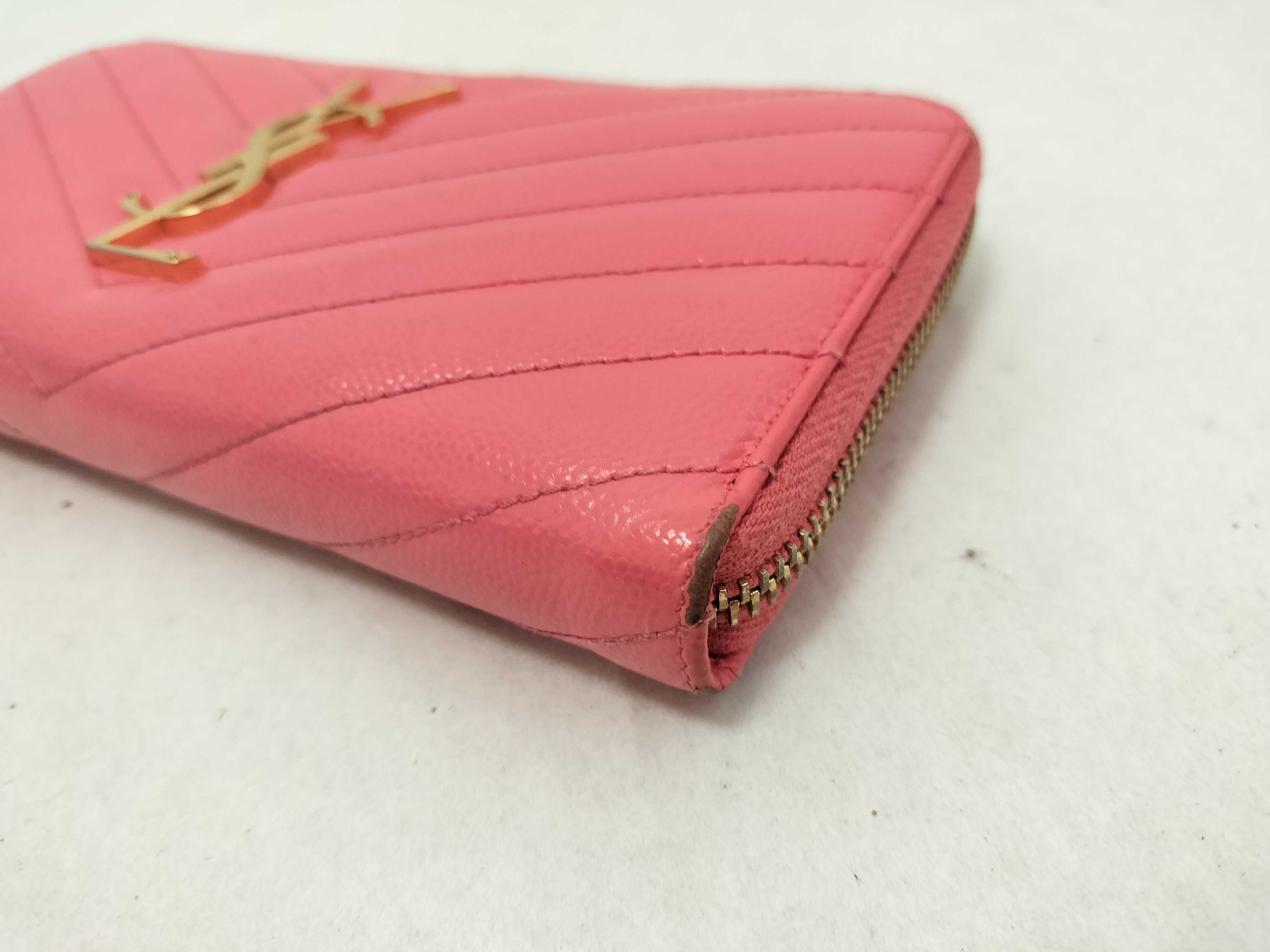 wallet — view 4