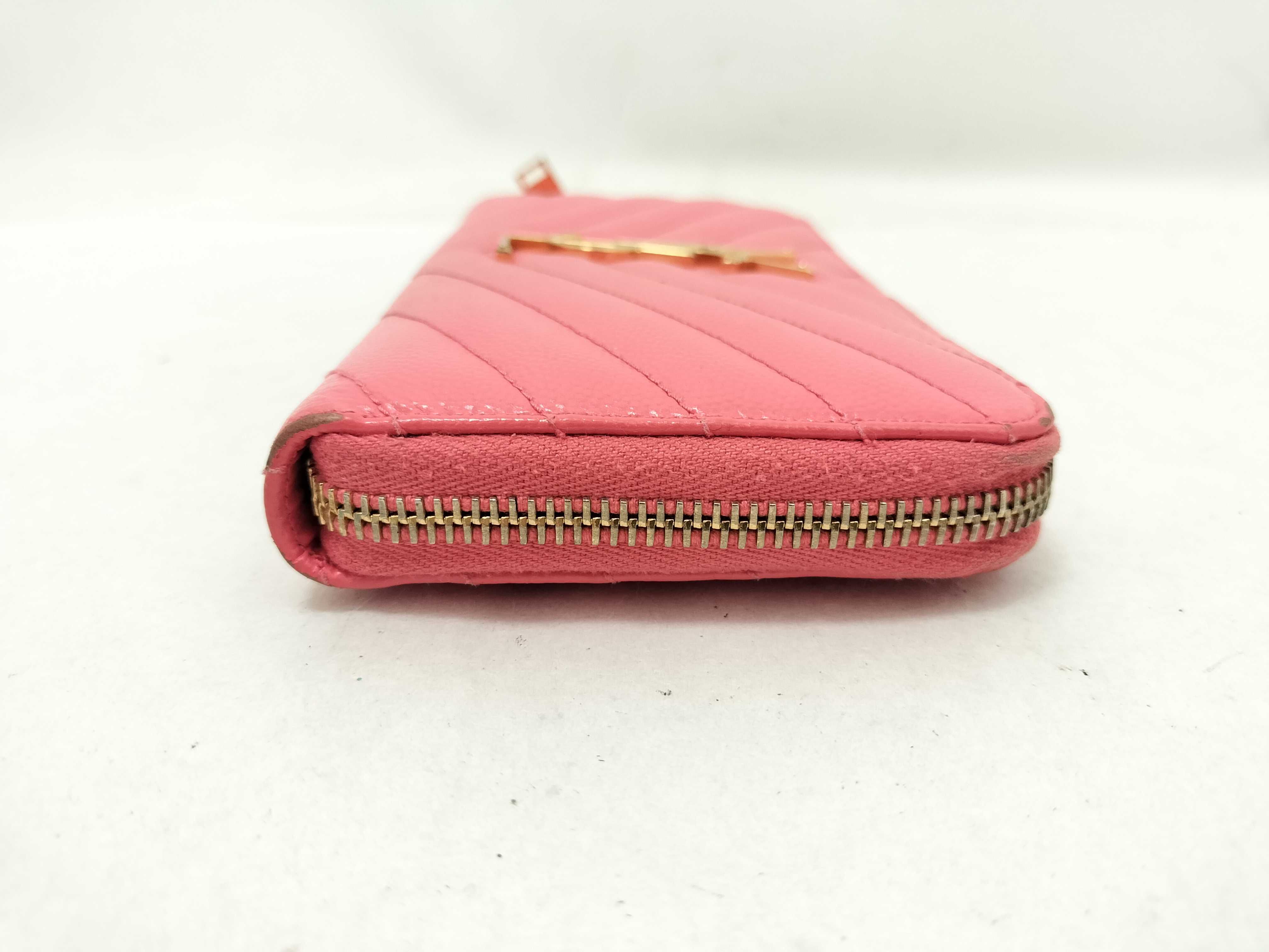 wallet — view 5