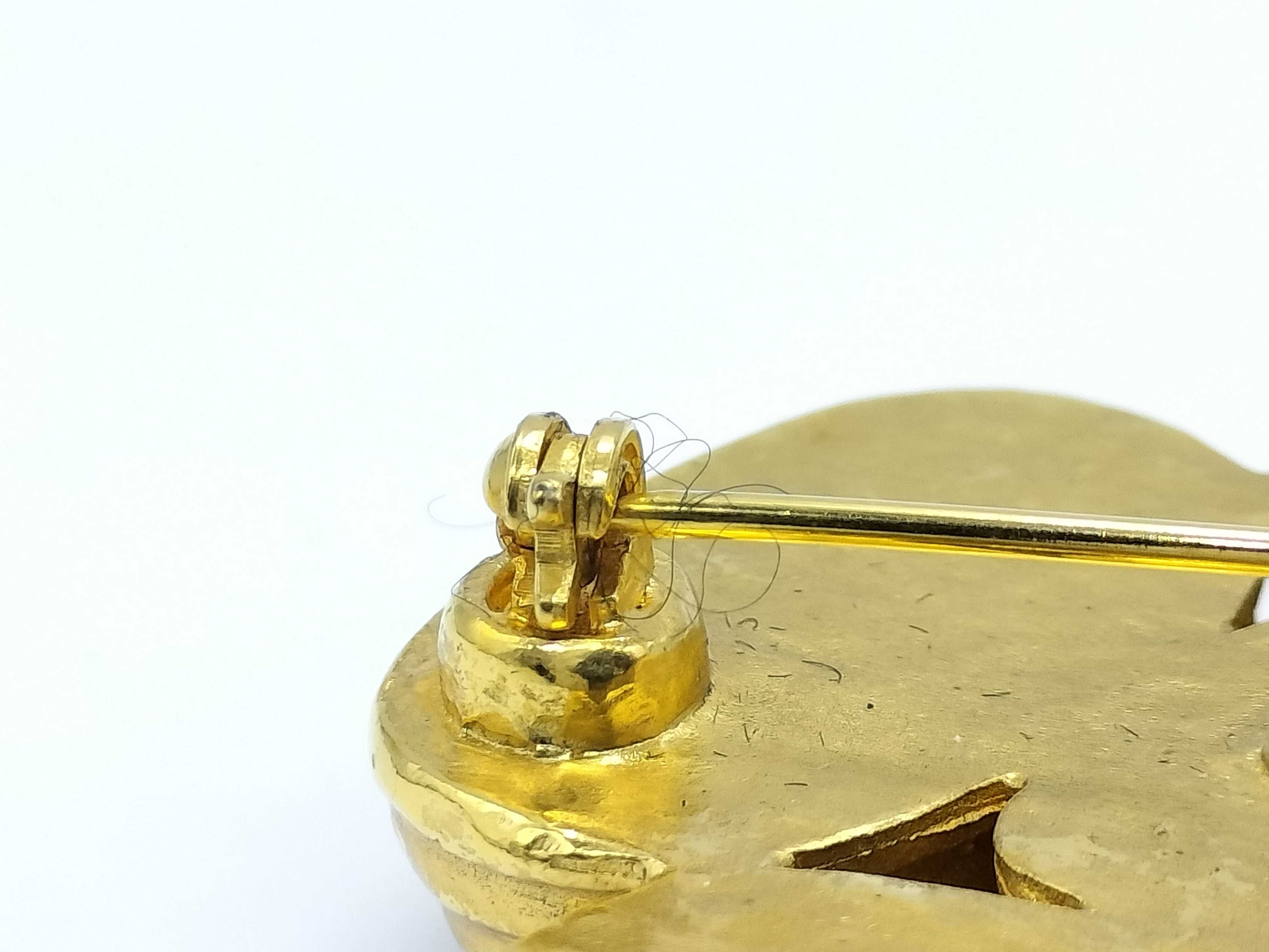 Brooch, Brownstone, 97 A Brooch — view 7