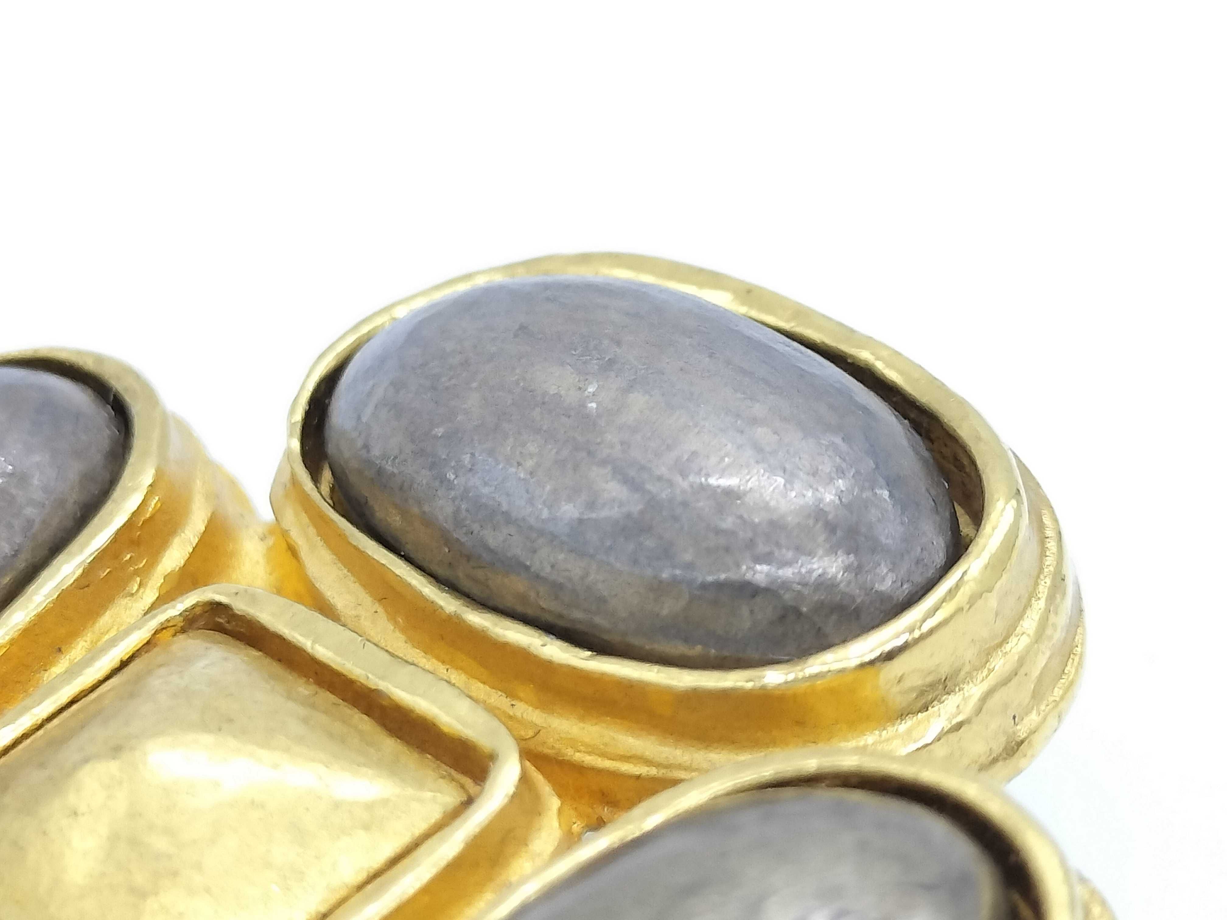 Brooch, Brownstone, 97 A Brooch — view 8