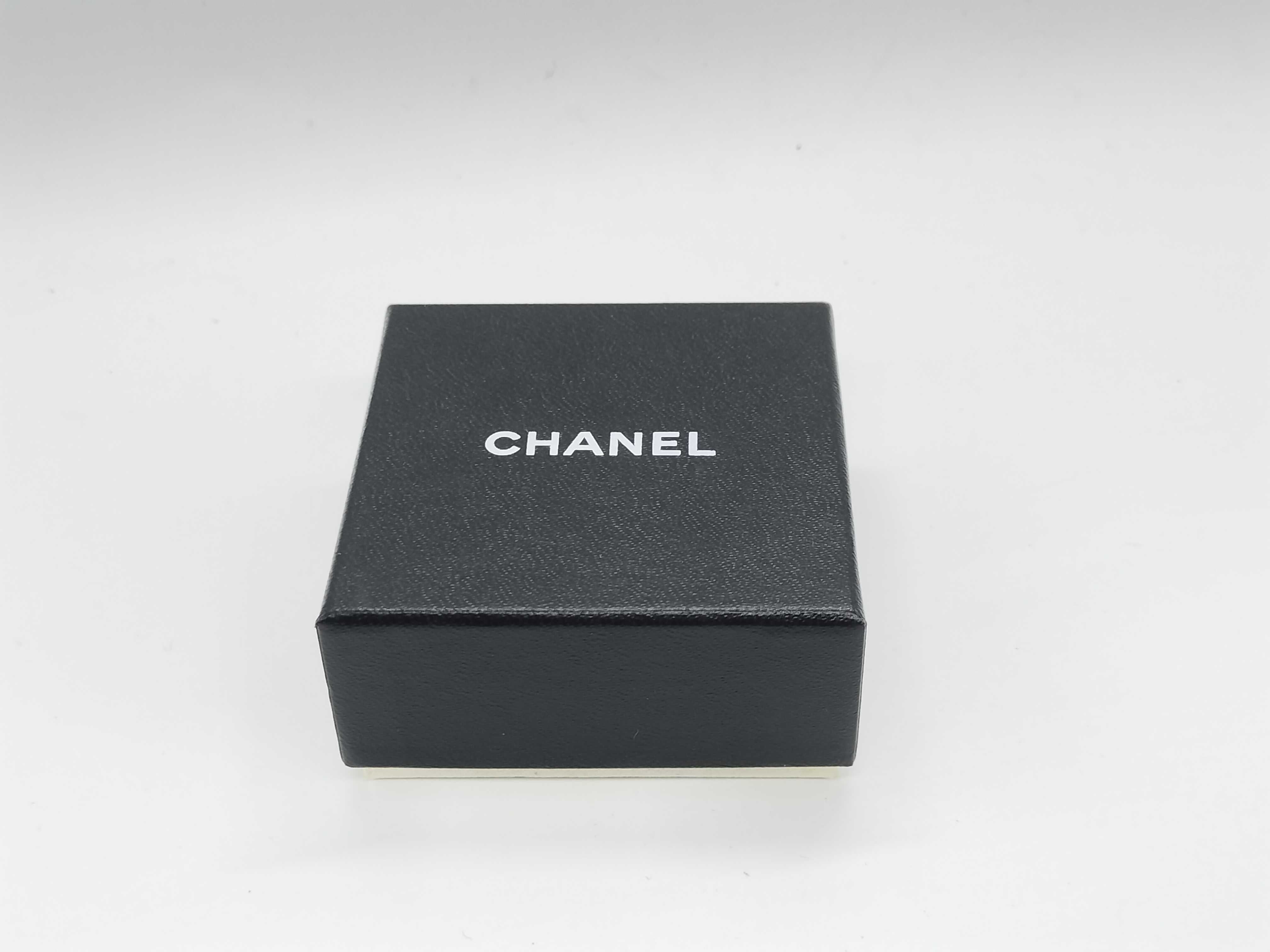 Brooch, Brownstone, 97 A Brooch — view 9