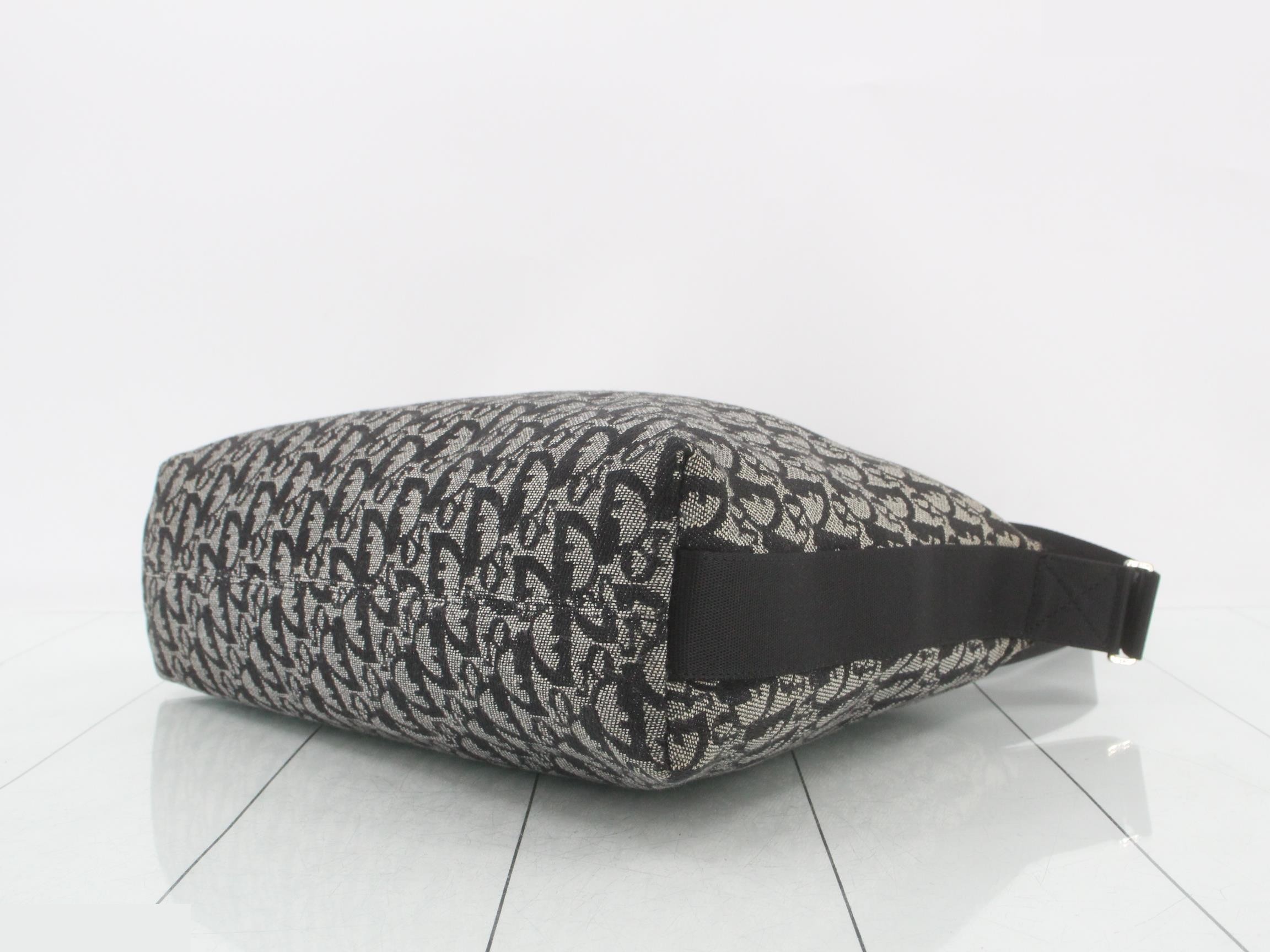 Trotter (bag) - Shoulder bag — view 6