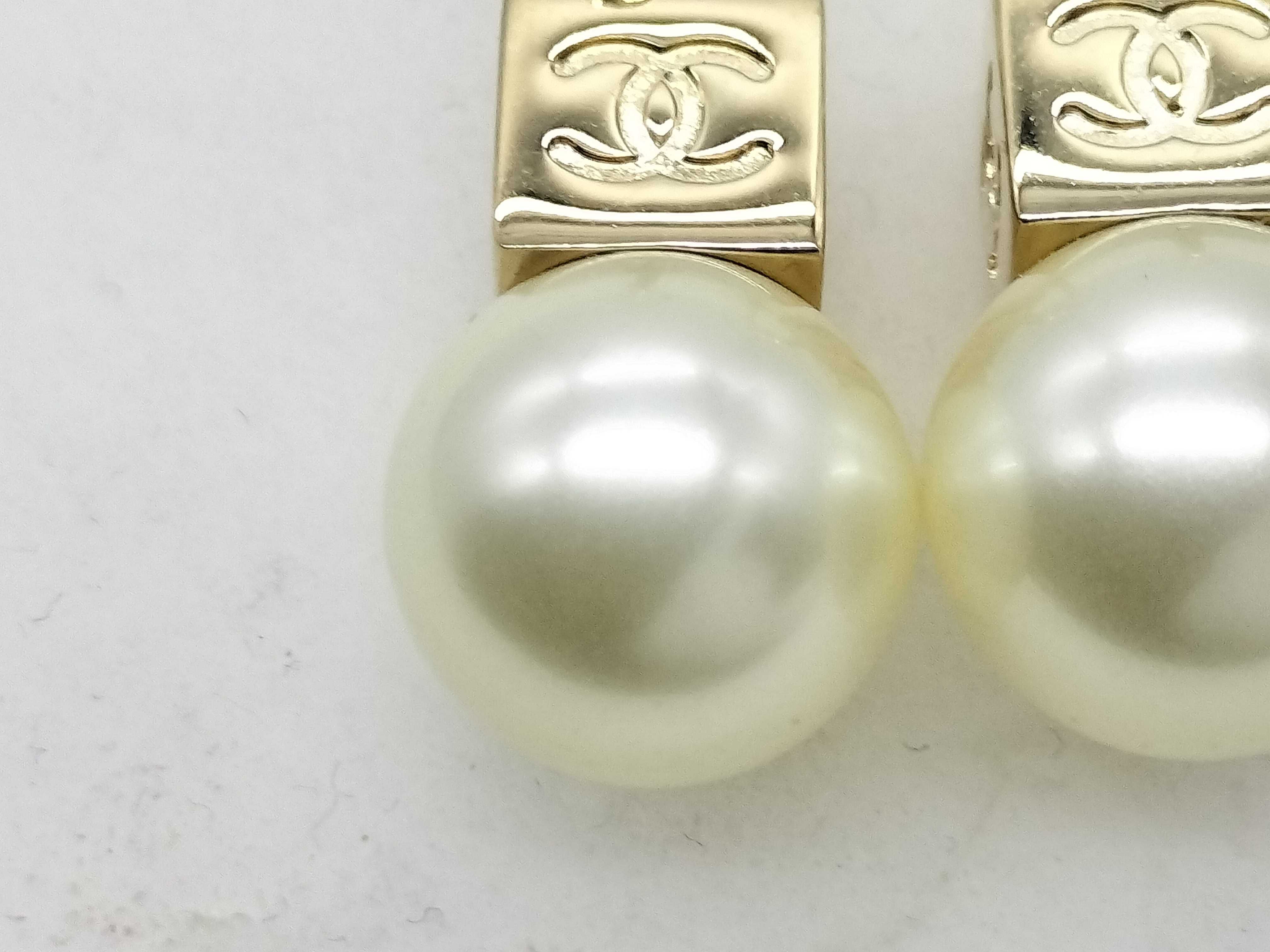02A Cube Pearl Earrings — view 2