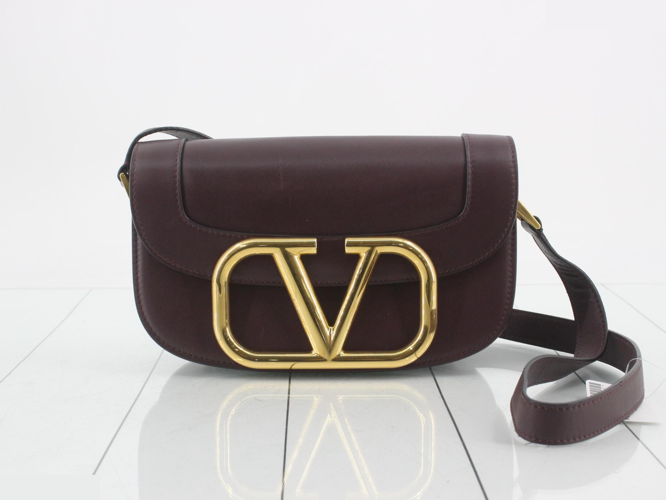 Leather shoulder bag