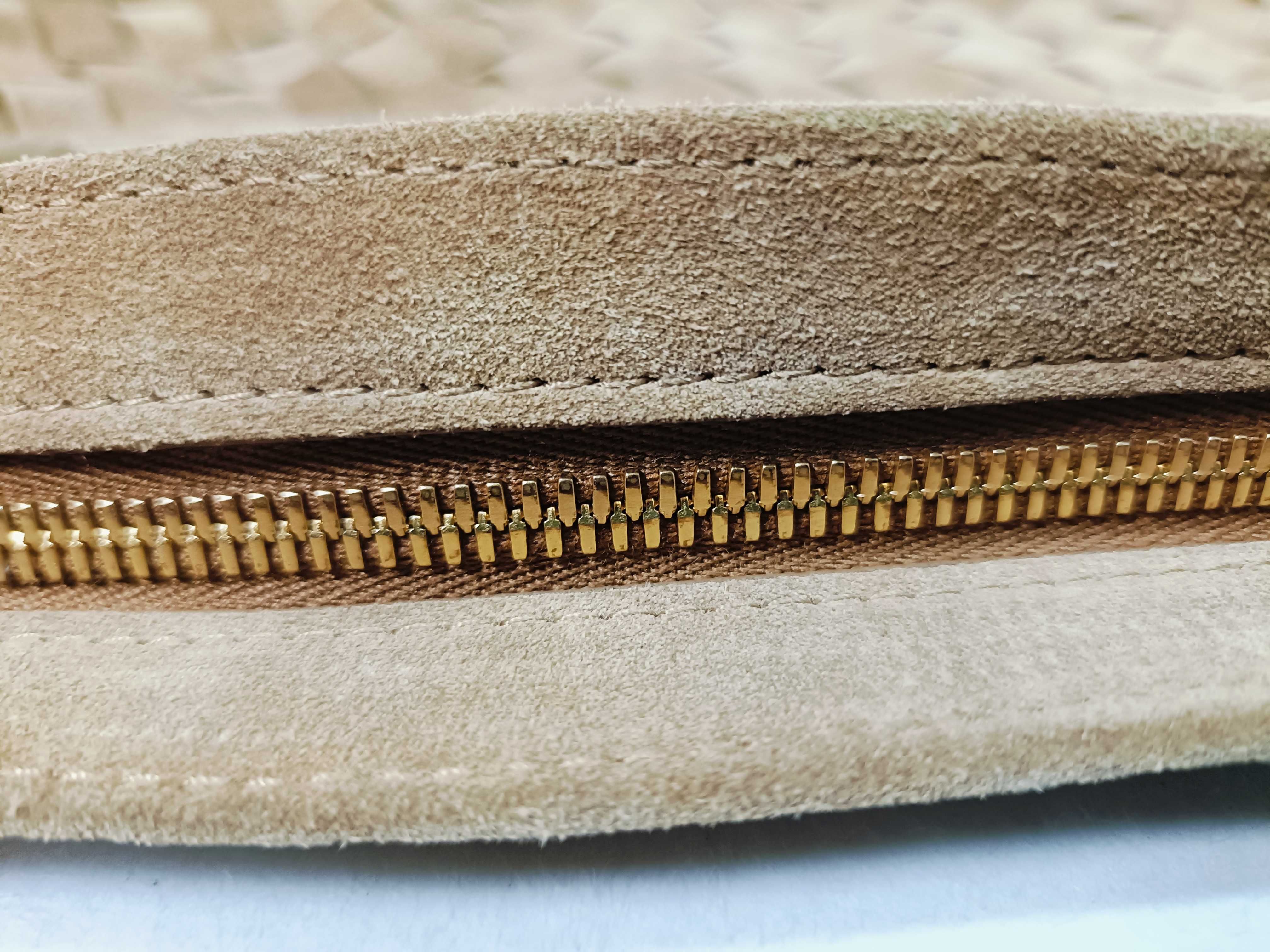 Intrecciato Twist Handbag — view 9