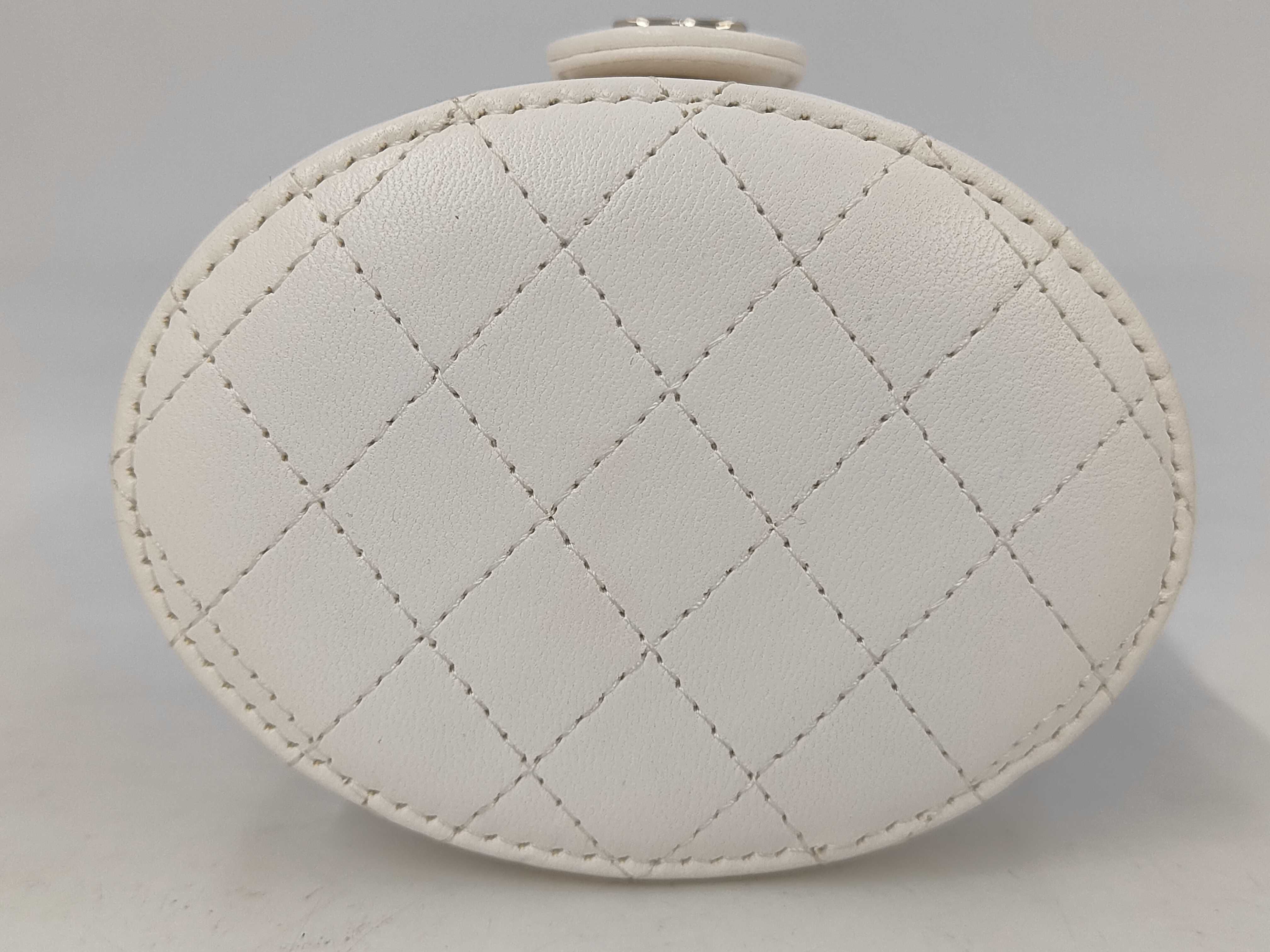 Round Vanity Chain Shoulder Bag — view 3