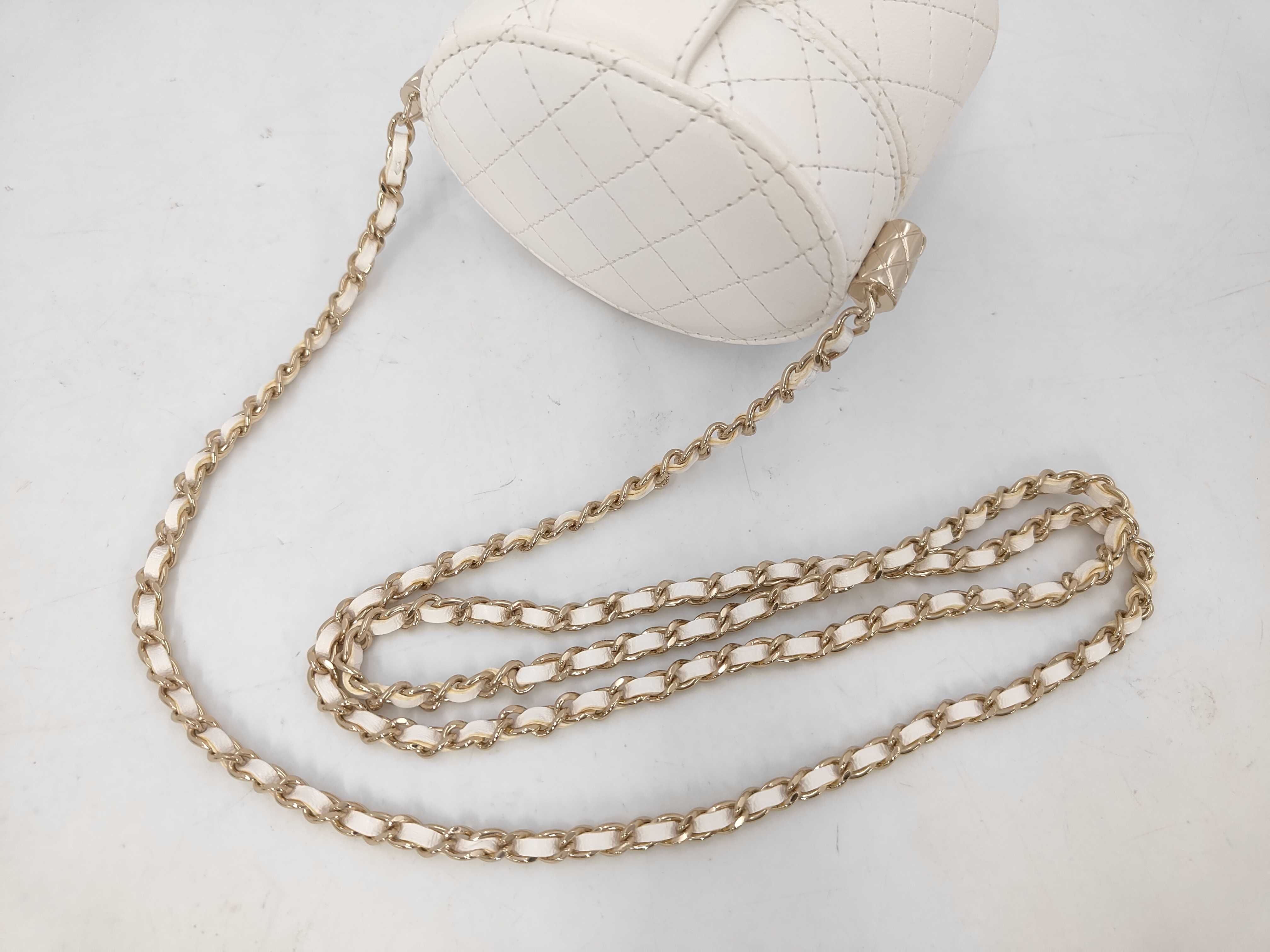 Round Vanity Chain Shoulder Bag — view 4