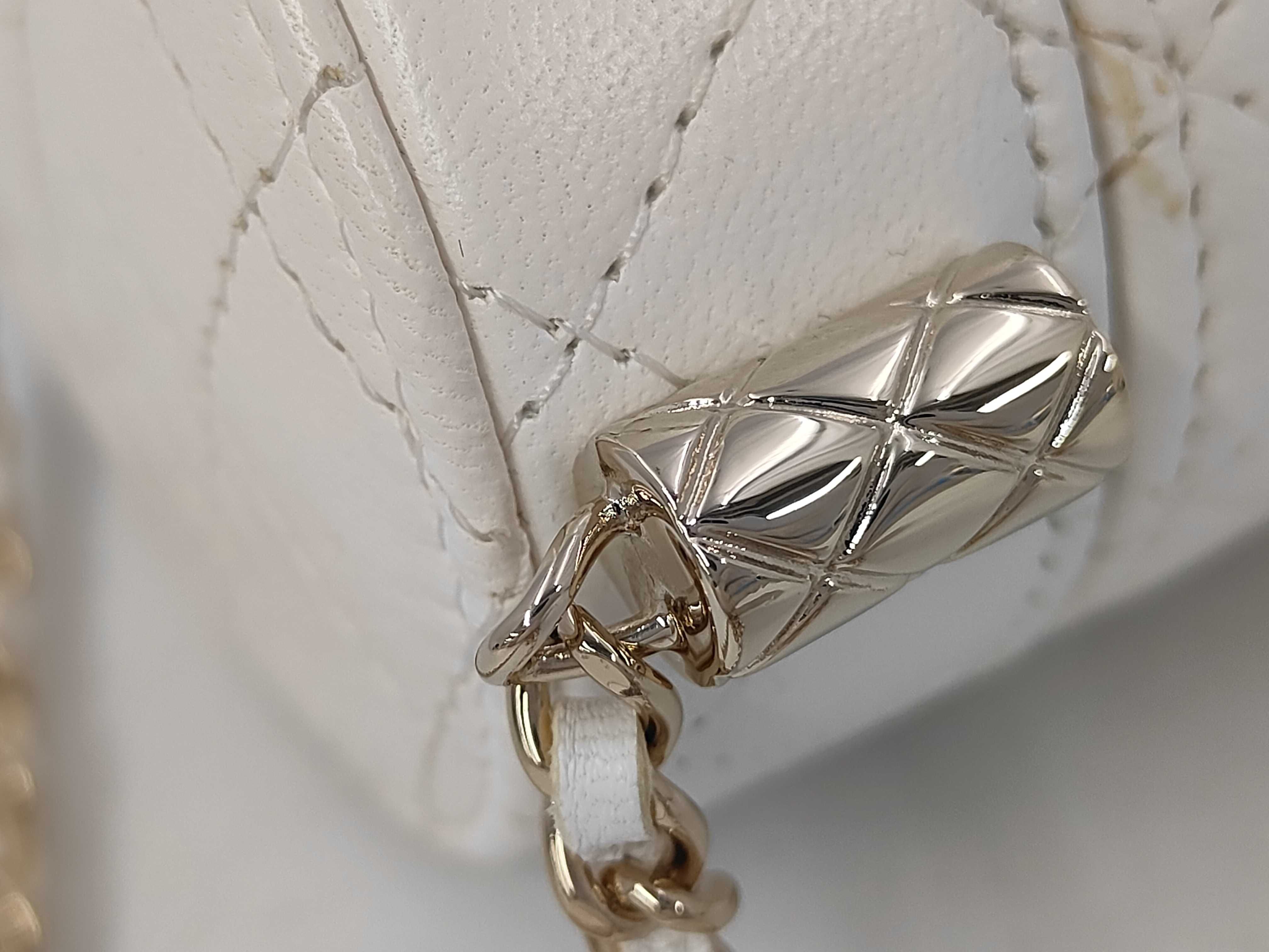 Round Vanity Chain Shoulder Bag — view 5