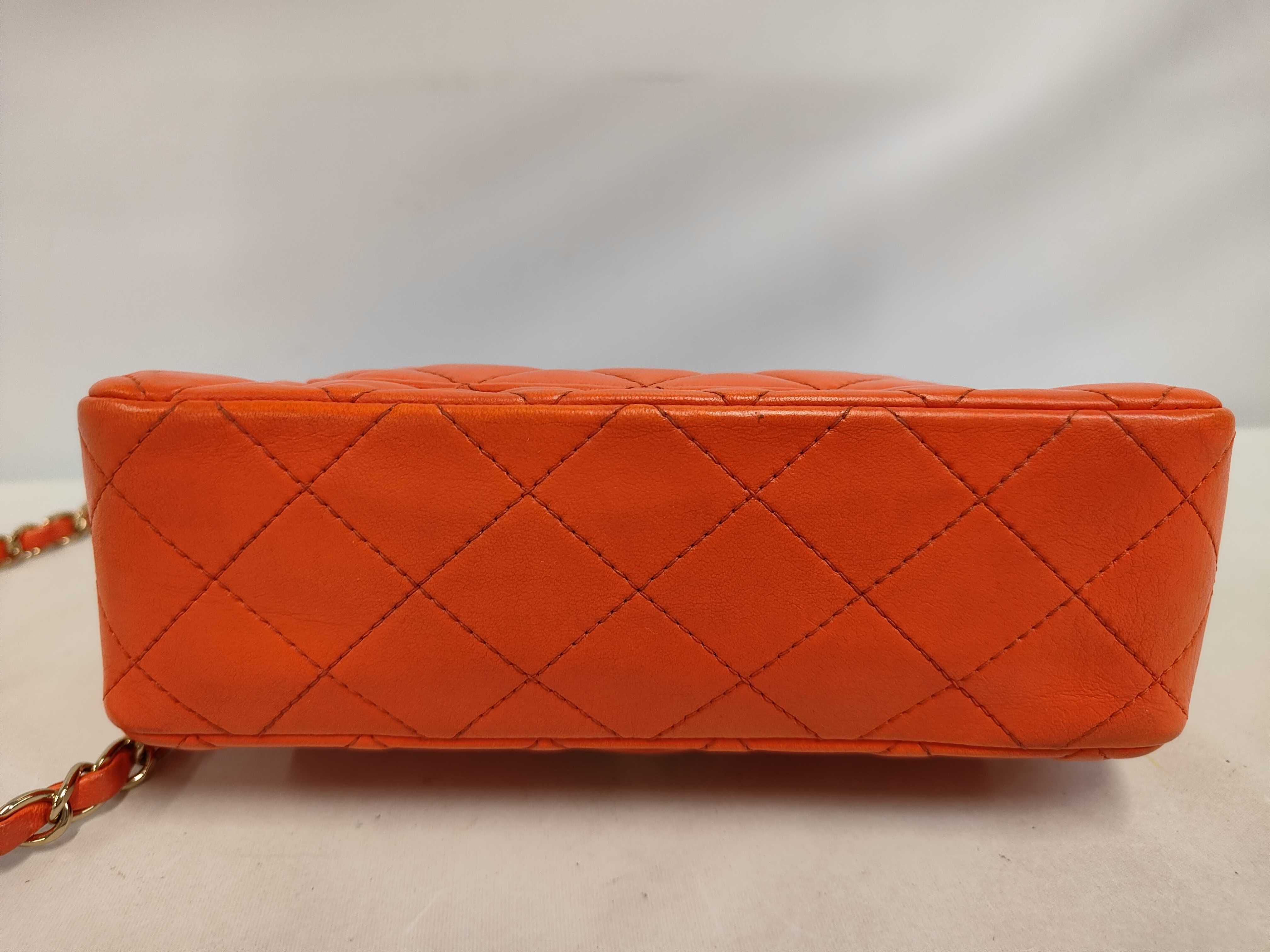 Matelassé 20 Lambskin Gold Hardware Chain Shoulder Bag, Series 30s, Orange Shoulder Bag — view 4
