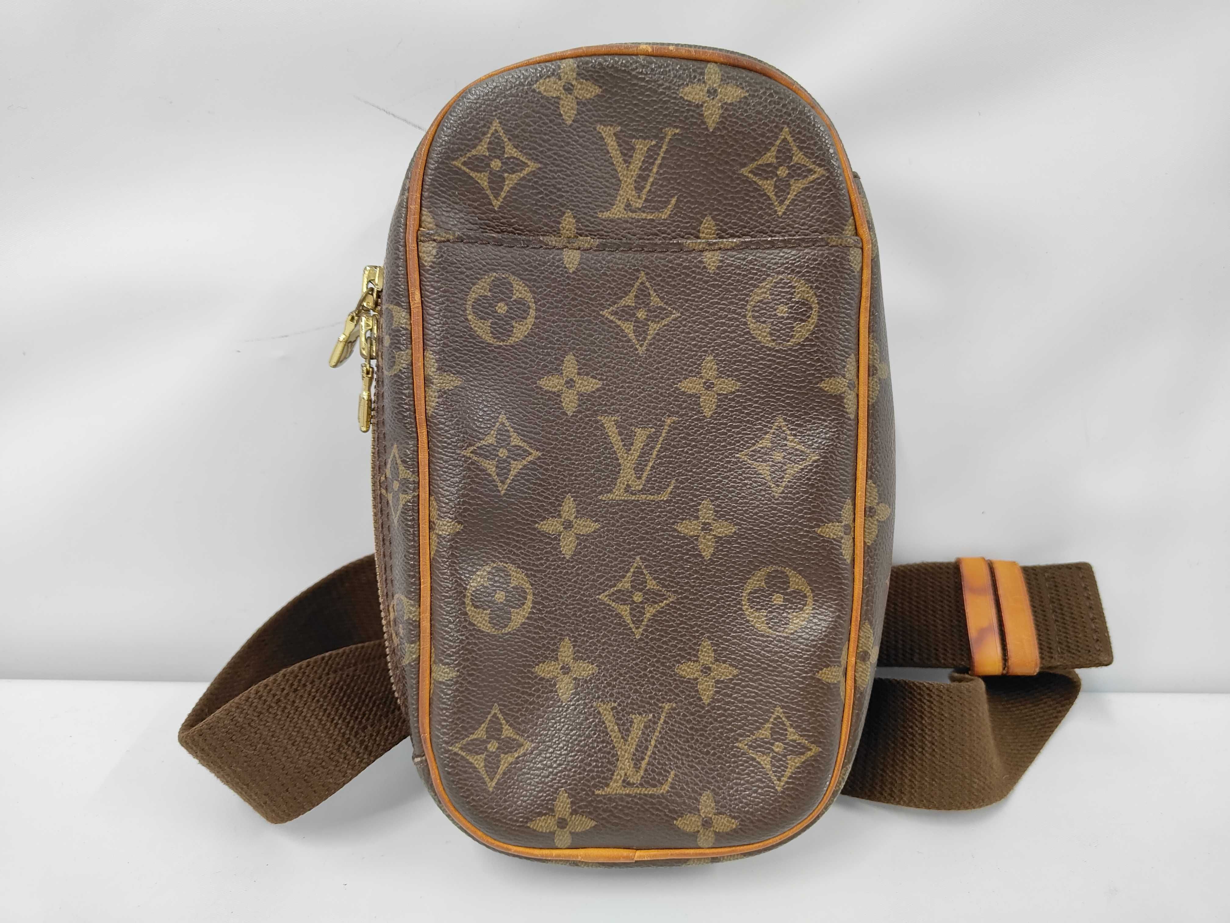 Pochette Gange Body Bag Shoulder Bag