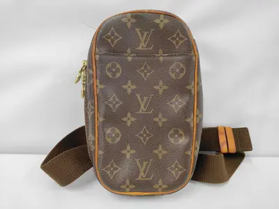 Pochette Gange Body Bag Shoulder Bag