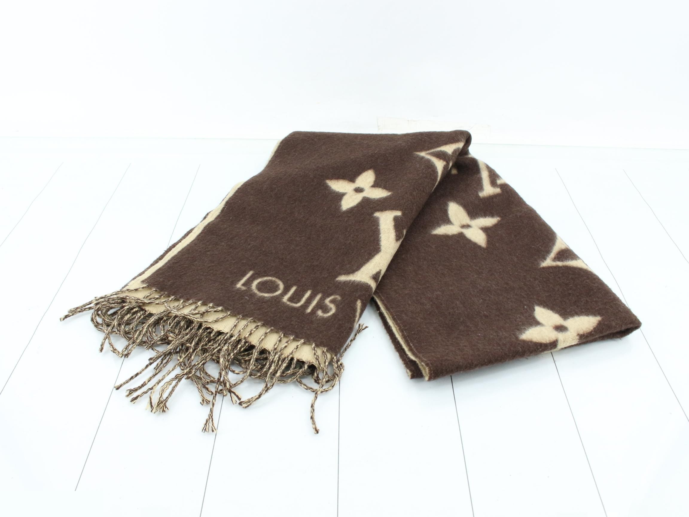 Scarf, Reykjavik, Monogram, 100% Cashmere — view 2