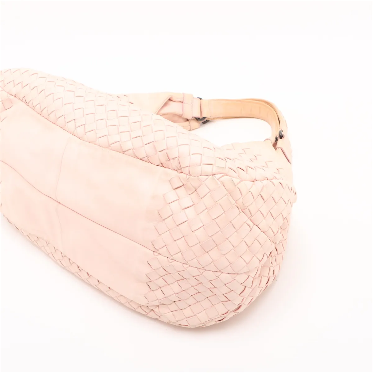 Intrecciato Campana Leather Shoulder Bag Pink 125787 — view 3